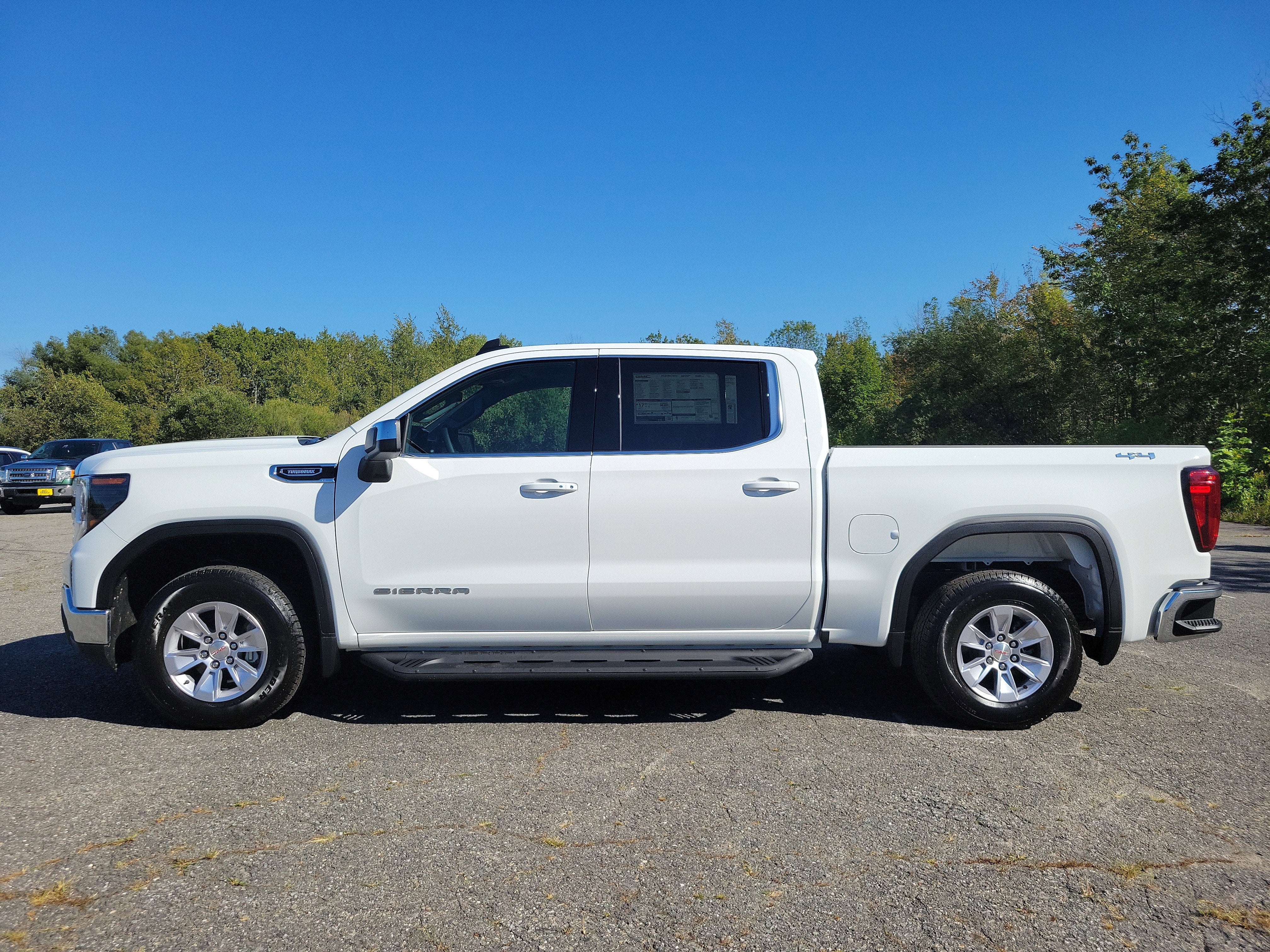 2026 GMC Sierra 1500 SLE