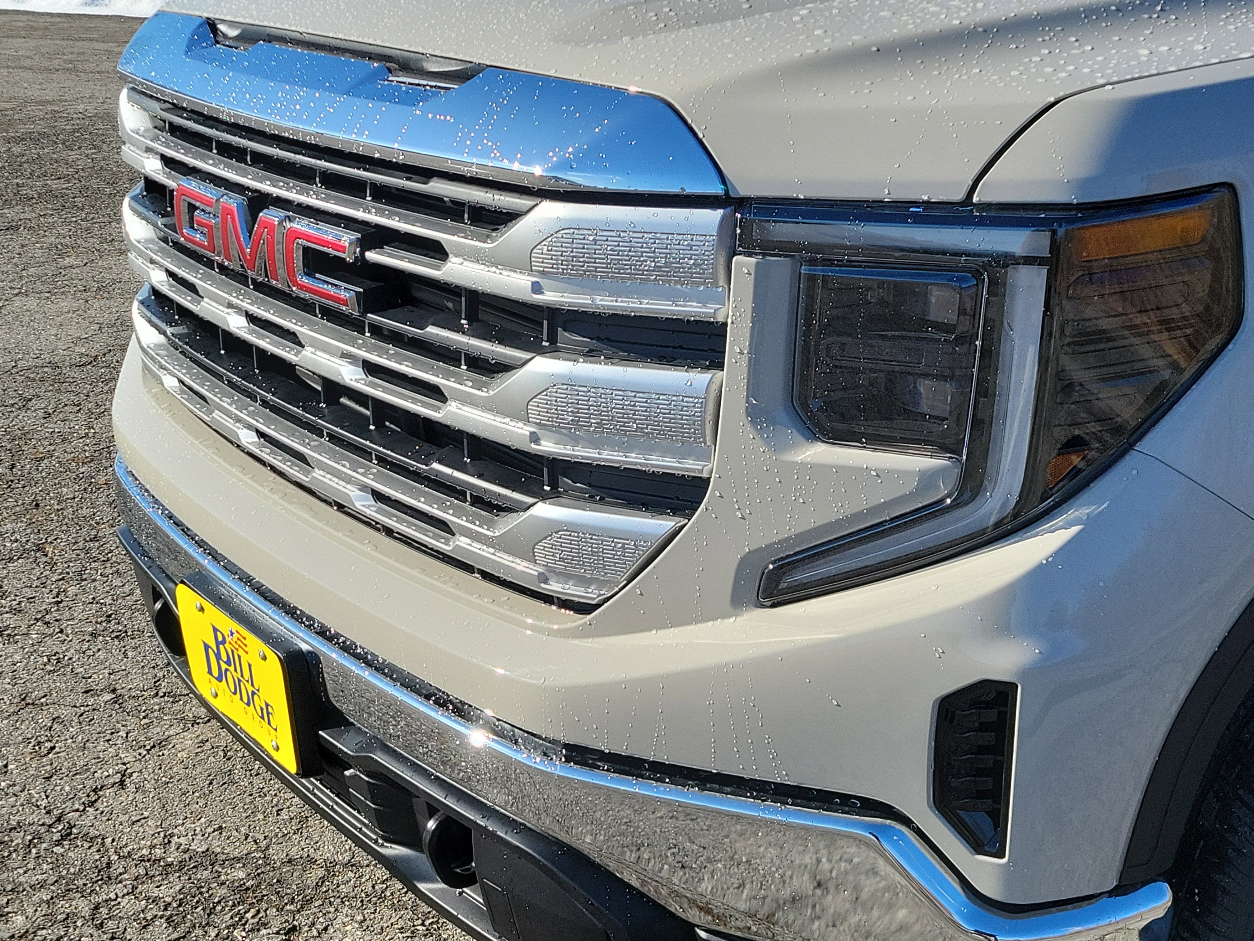 2026 GMC Sierra 1500 SLE