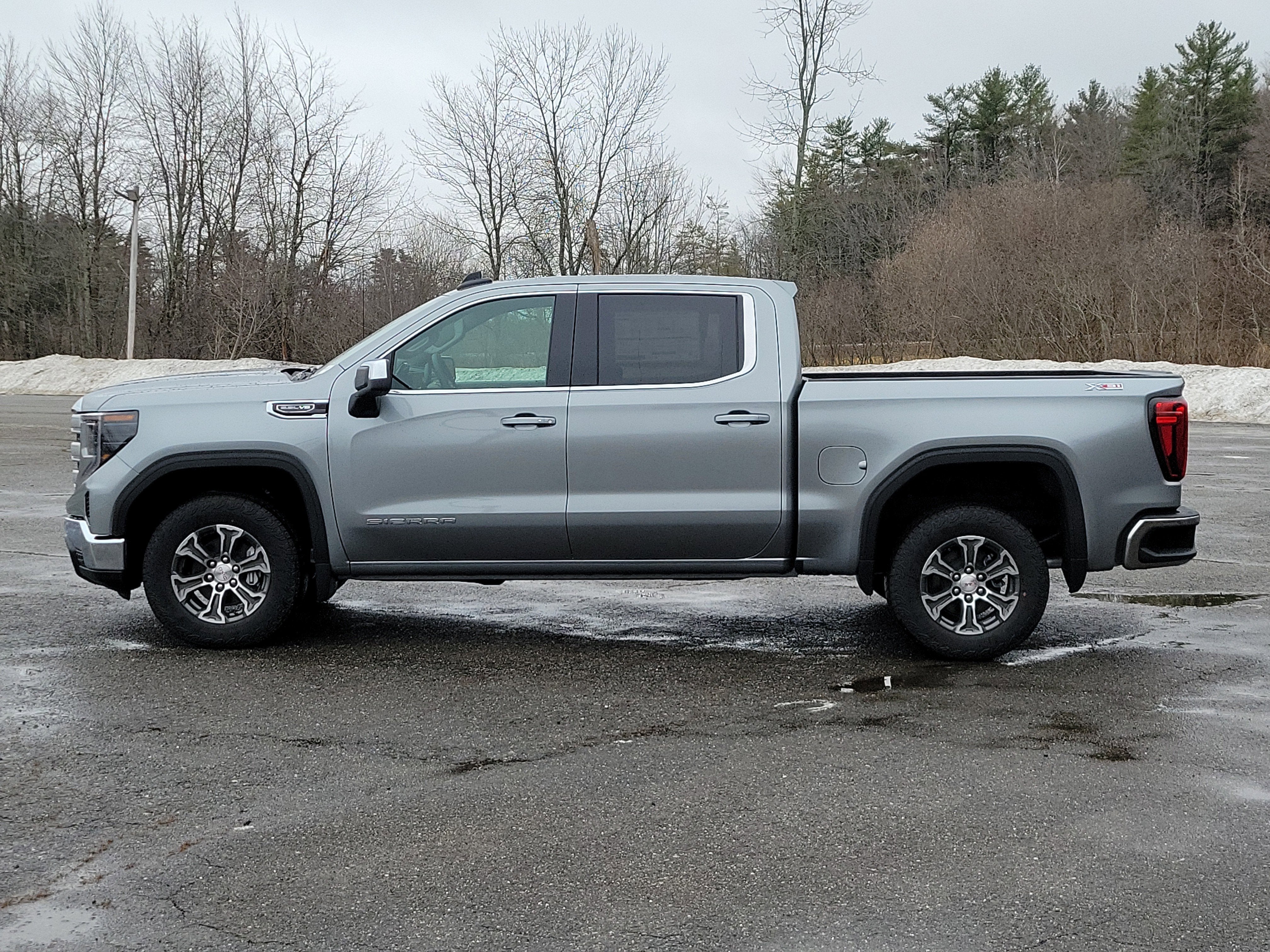 2026 GMC Sierra 1500 SLE
