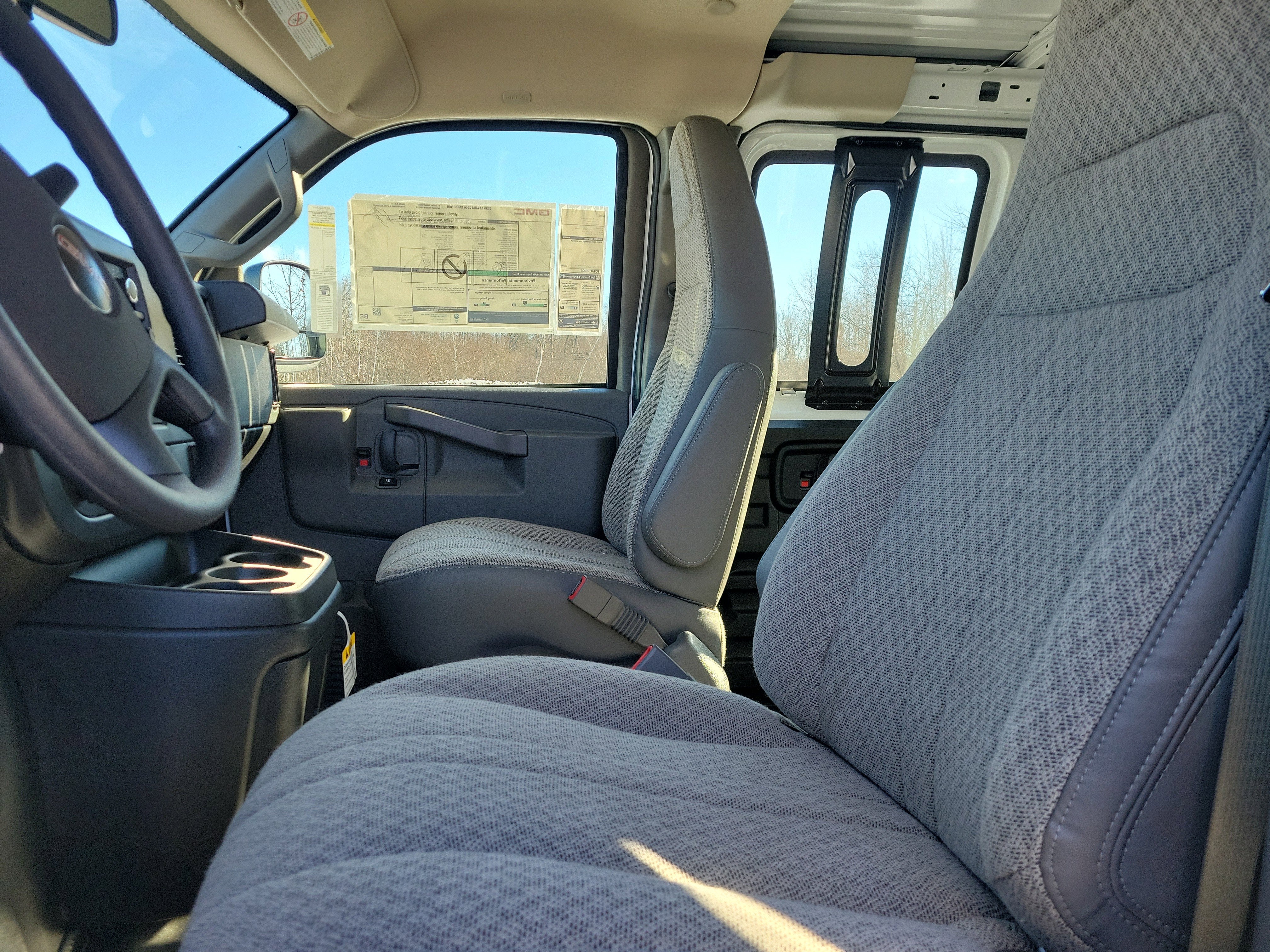 2025 GMC Savana Cargo 2500 Work Van