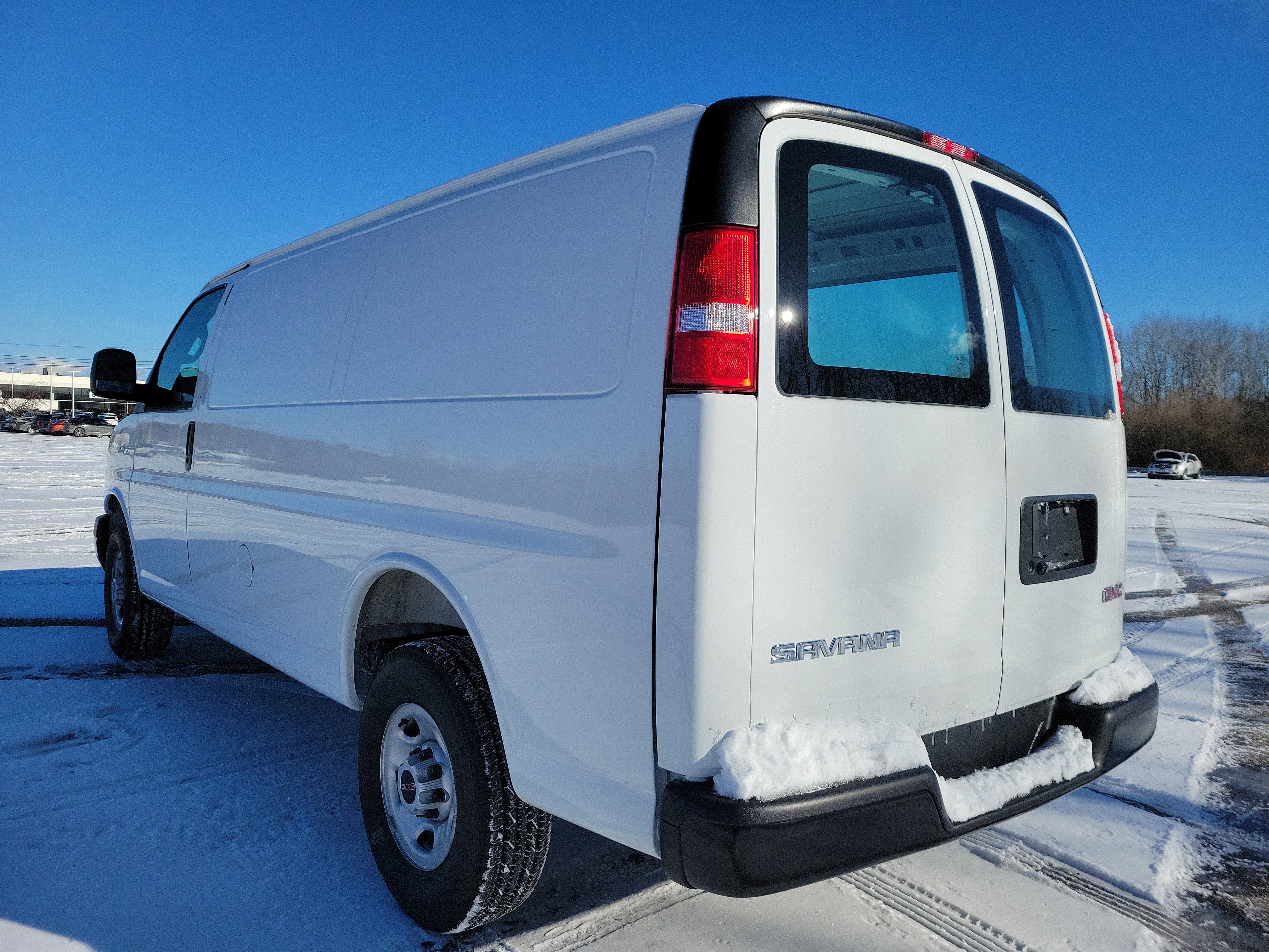 2025 GMC Savana Cargo 2500 Work Van