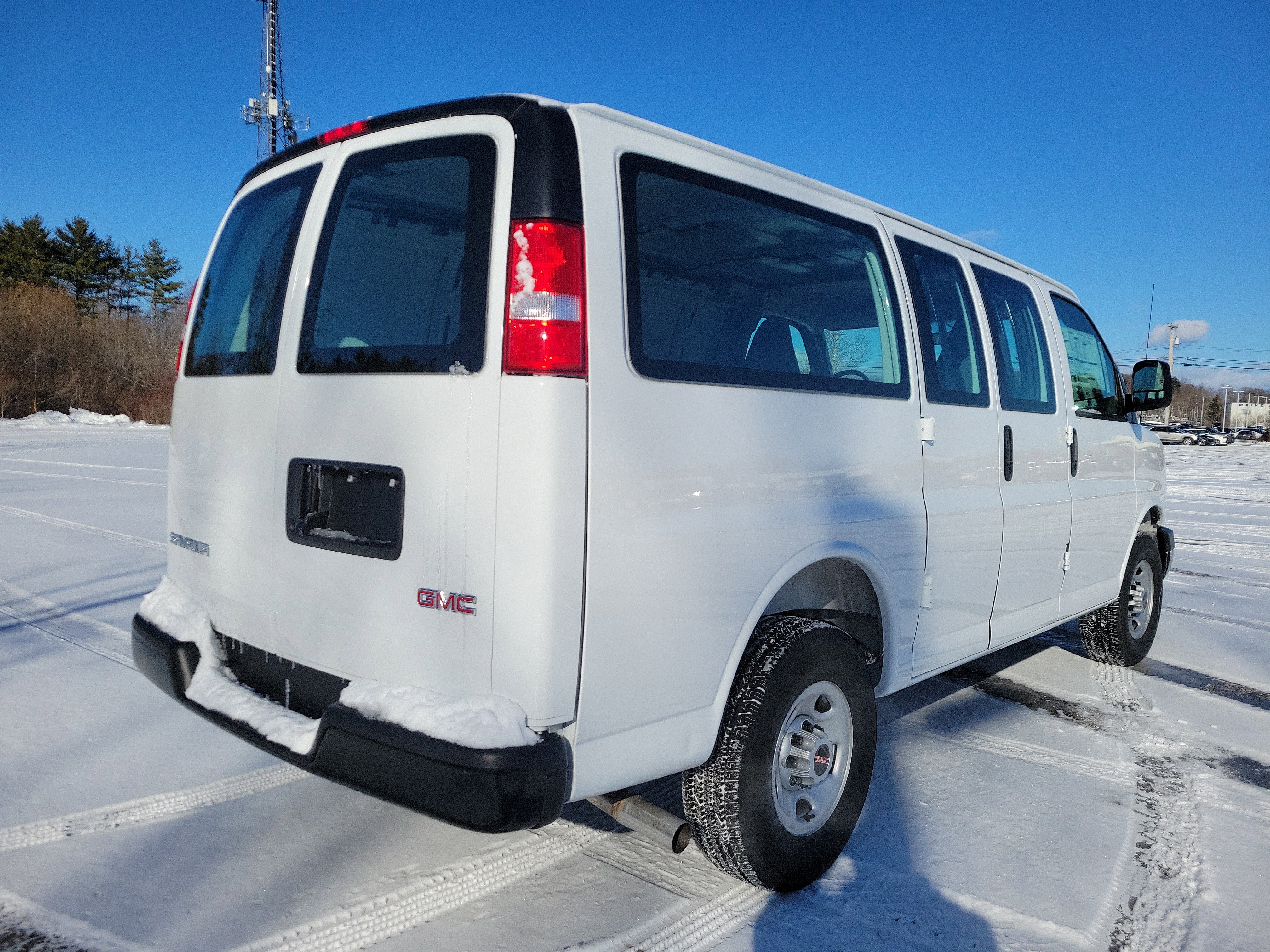 2025 GMC Savana Cargo 2500 Work Van