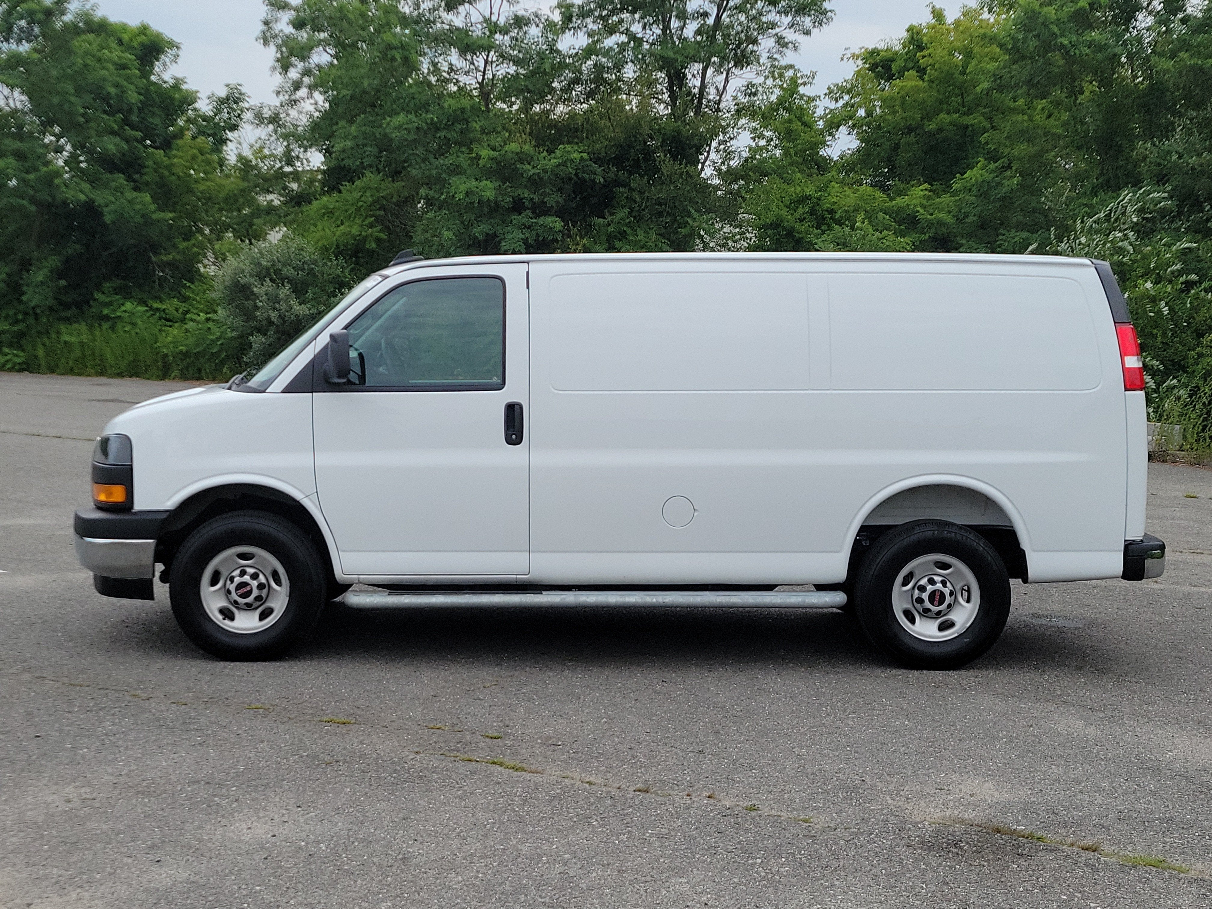 2025 GMC Savana Cargo Work Van