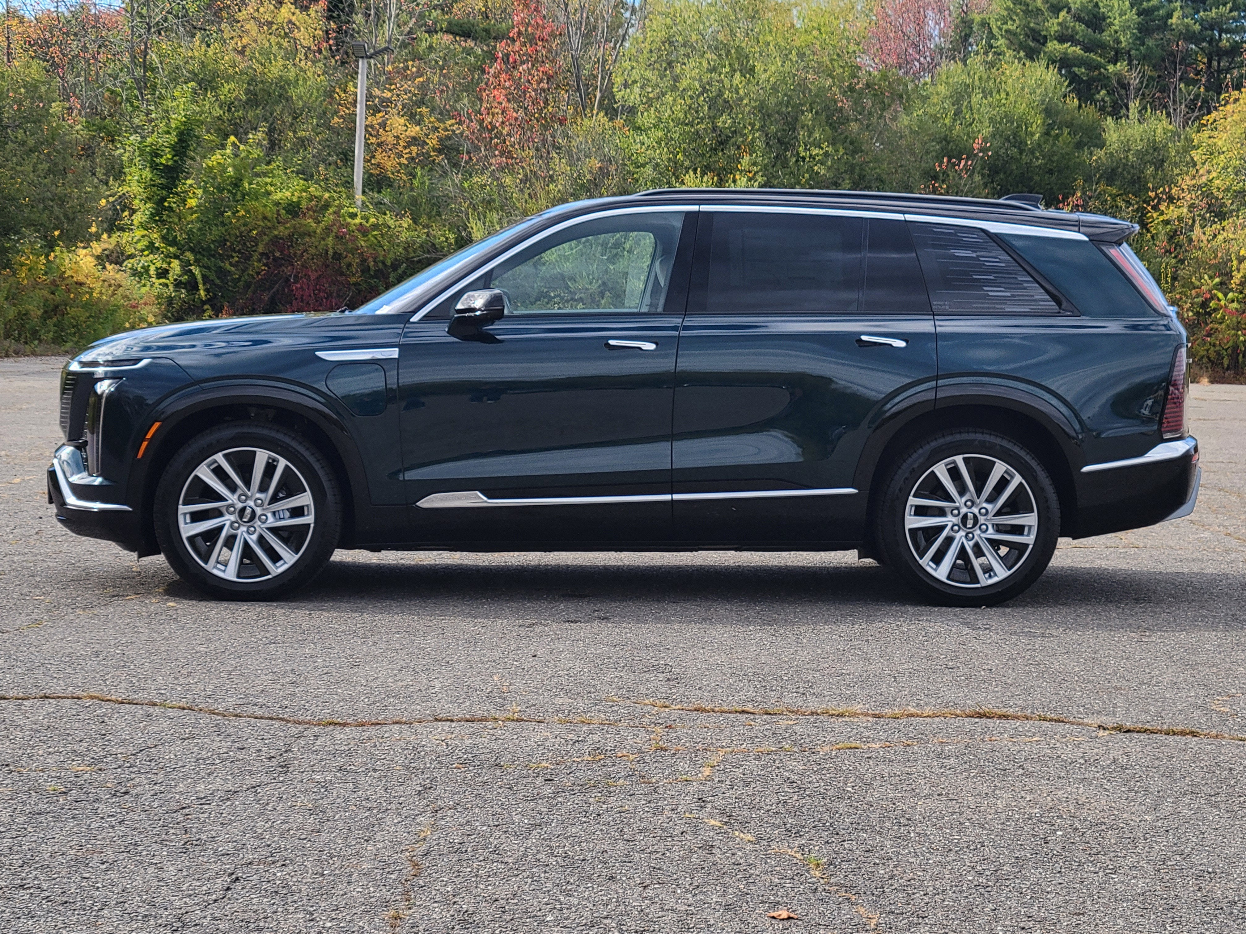 2026 Cadillac VISTIQ Luxury