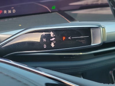 2025 Cadillac ESCALADE IQ Luxury 2