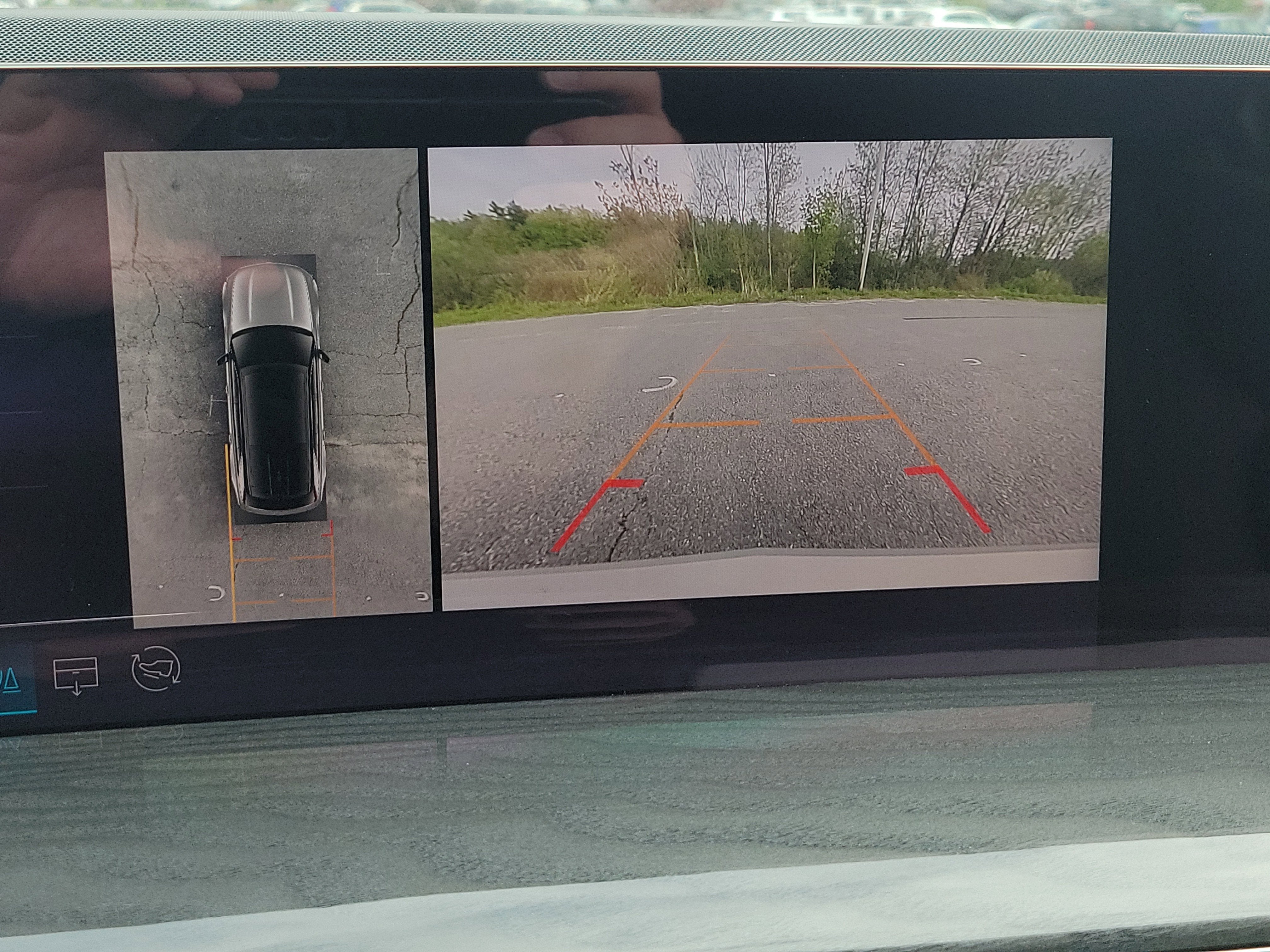 2025 Cadillac ESCALADE IQ Luxury 2