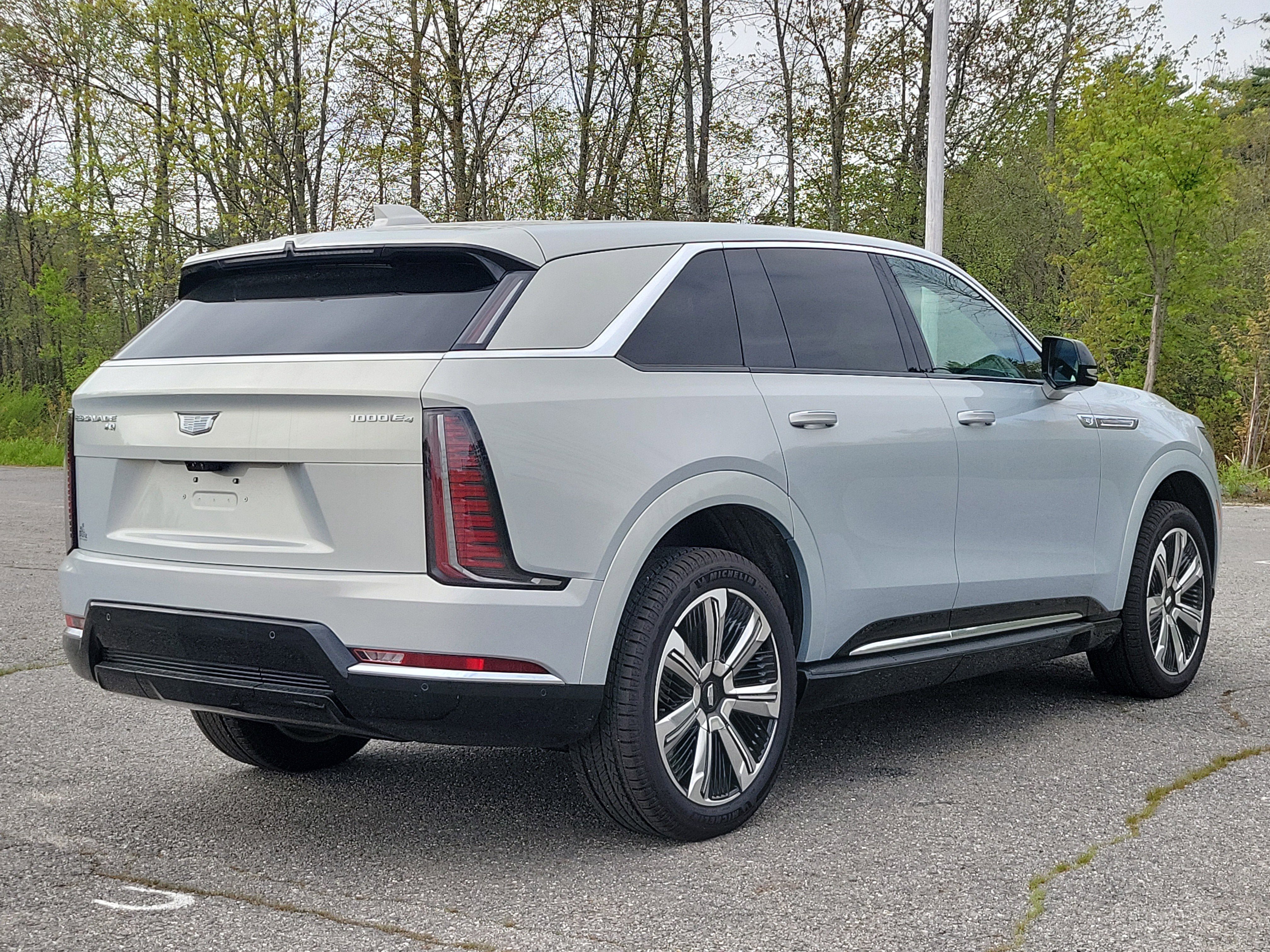 2025 Cadillac ESCALADE IQ Luxury 2