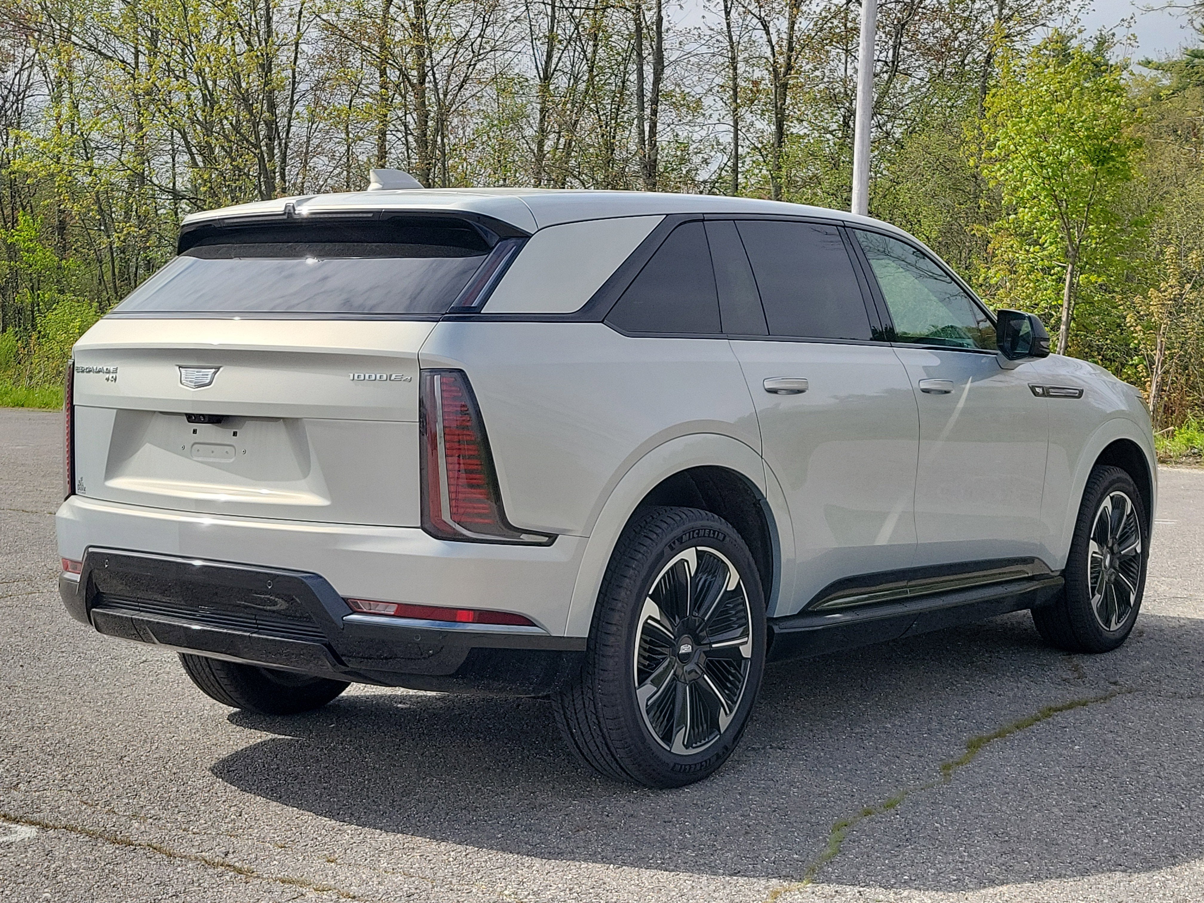 2025 Cadillac ESCALADE IQ Sport 1