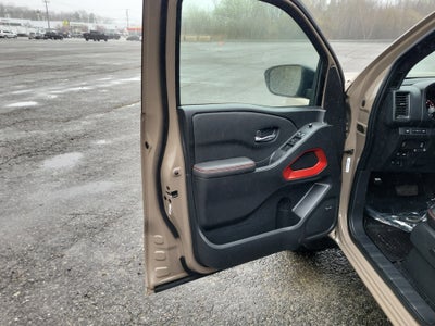 2023 Nissan Frontier Crew Cab PRO-4X 4x4