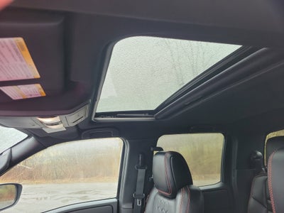 2023 Nissan Frontier Crew Cab PRO-4X 4x4