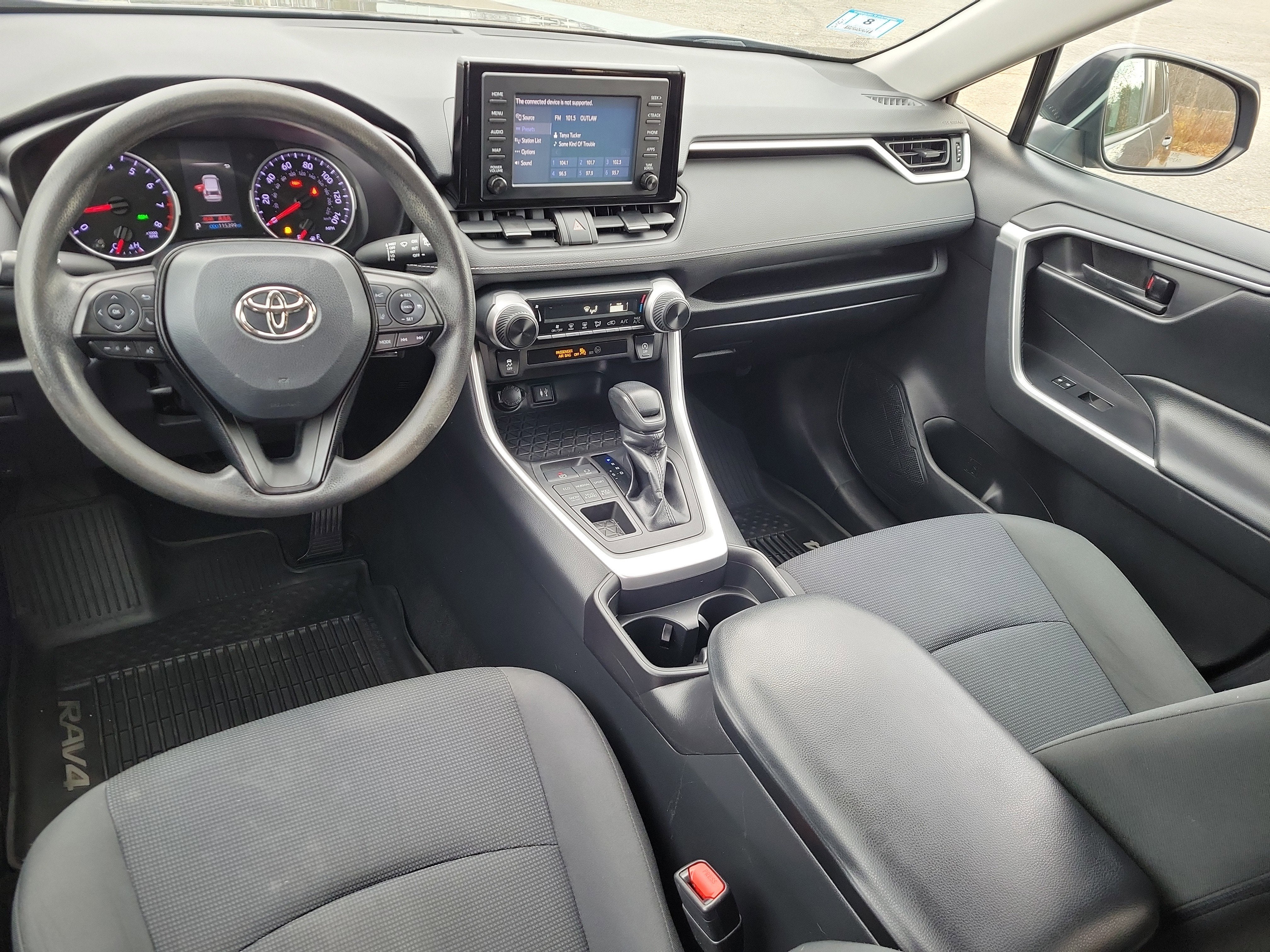 2019 Toyota RAV4 LE