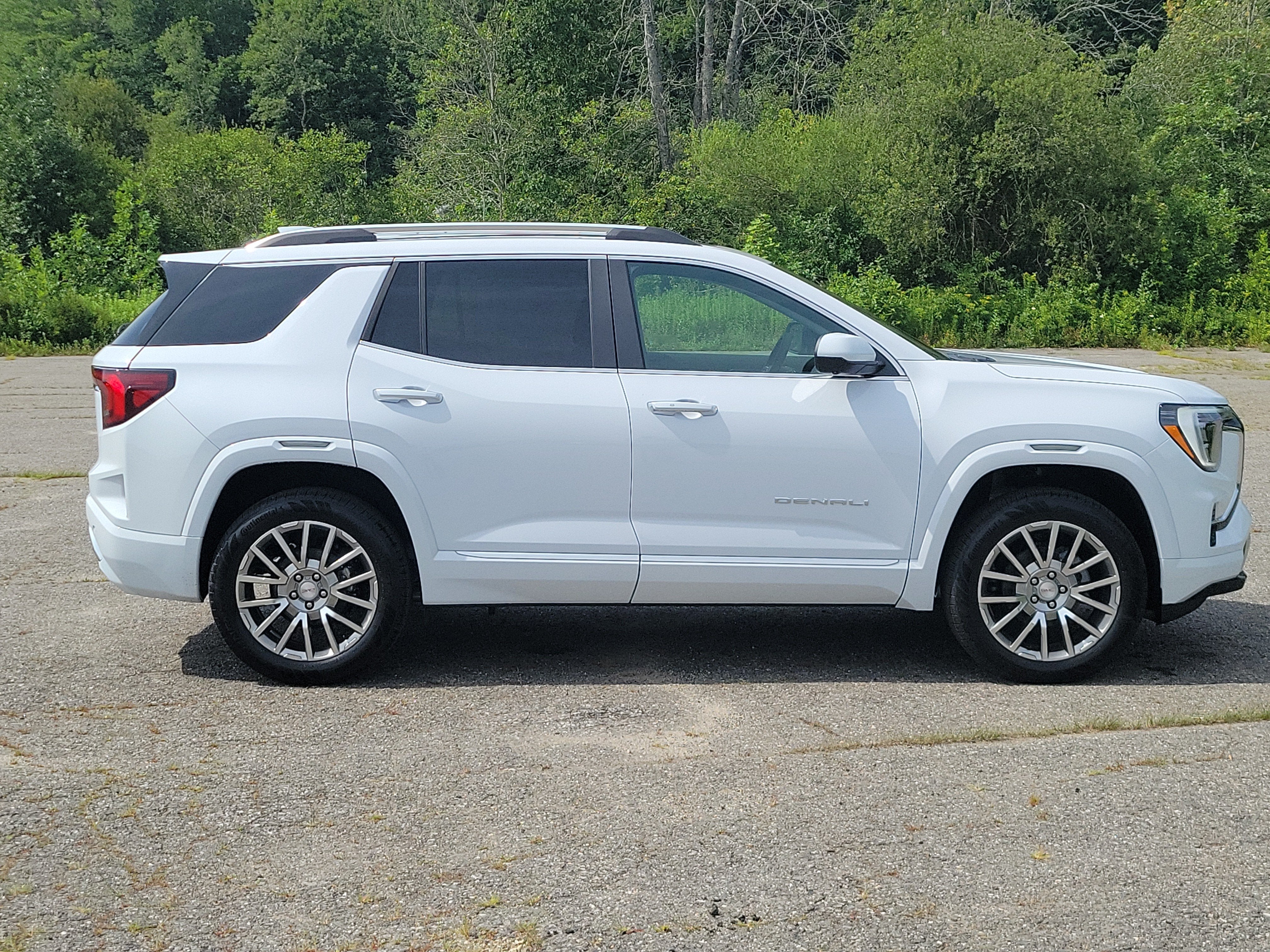 2027 GMC Terrain Elevation - Photo 8