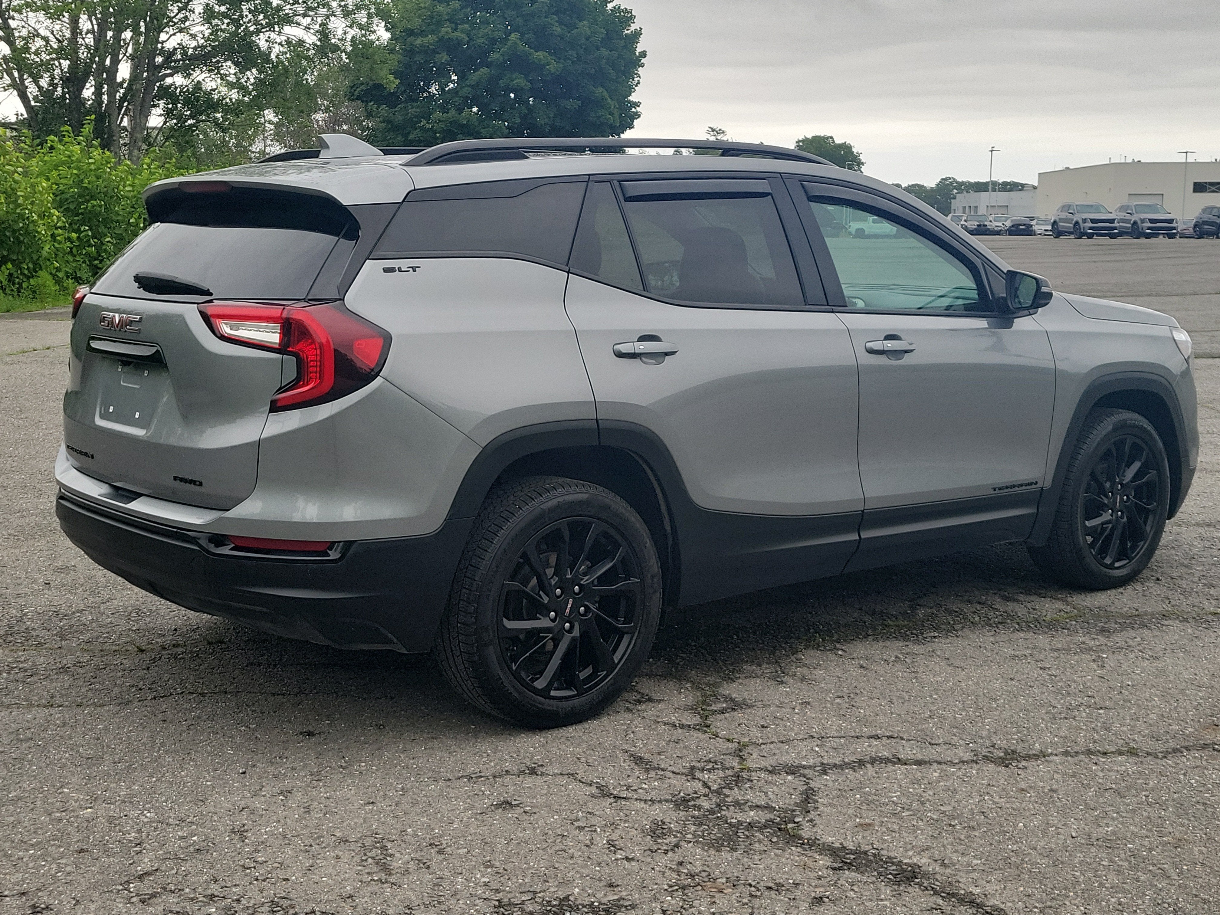 2023 GMC Terrain SLT