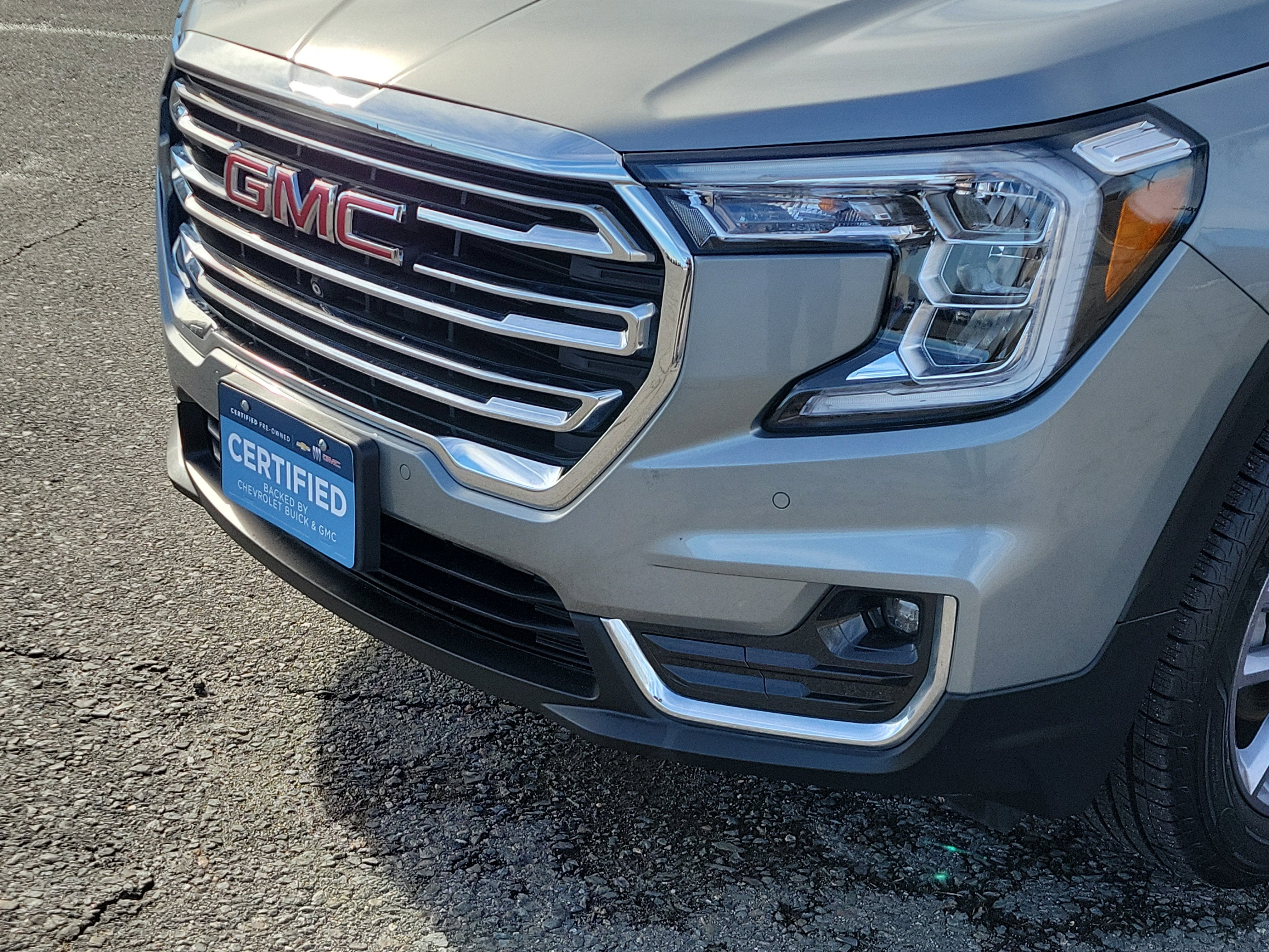 2023 GMC Terrain SLT