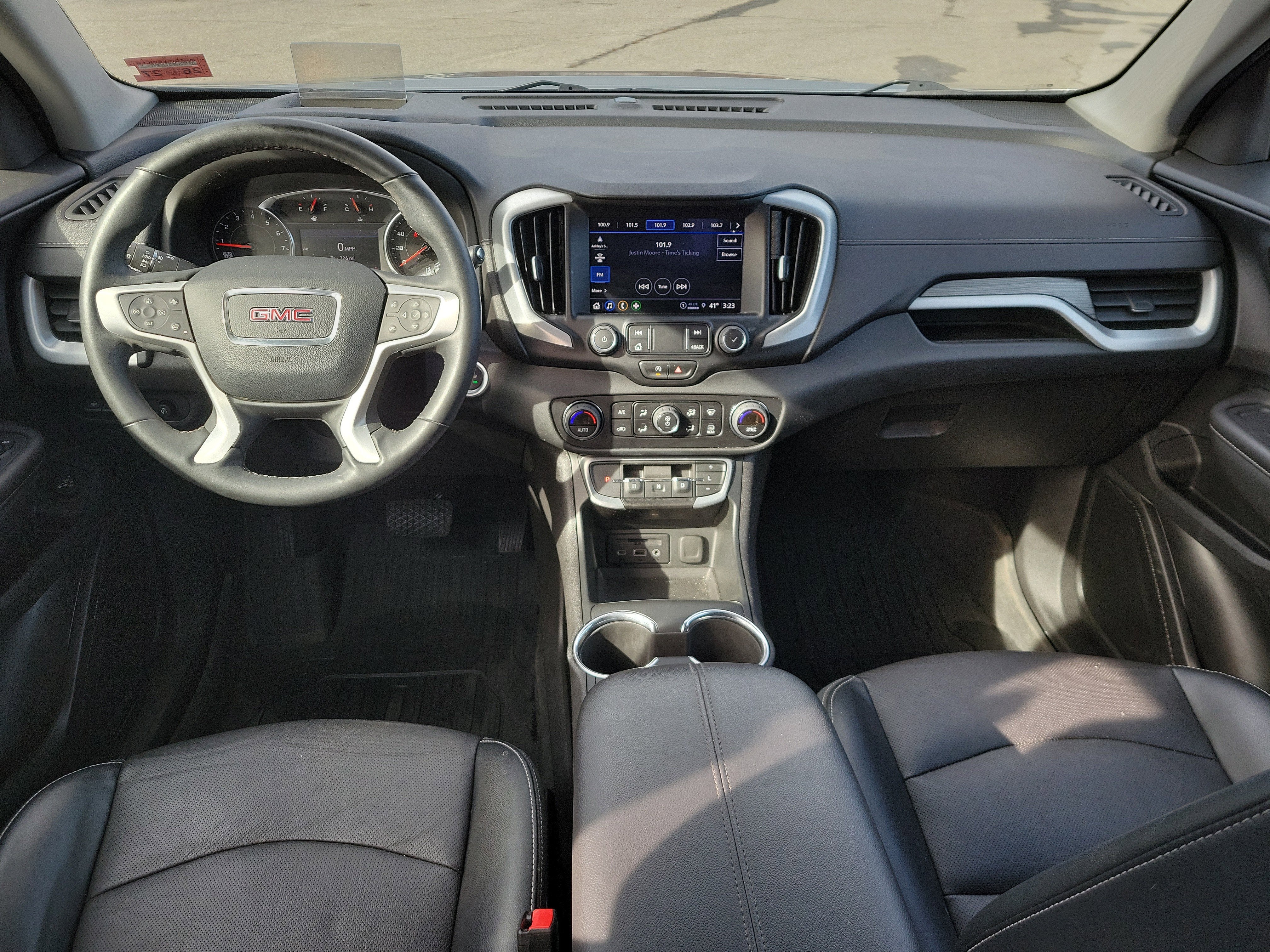 2023 GMC Terrain SLT