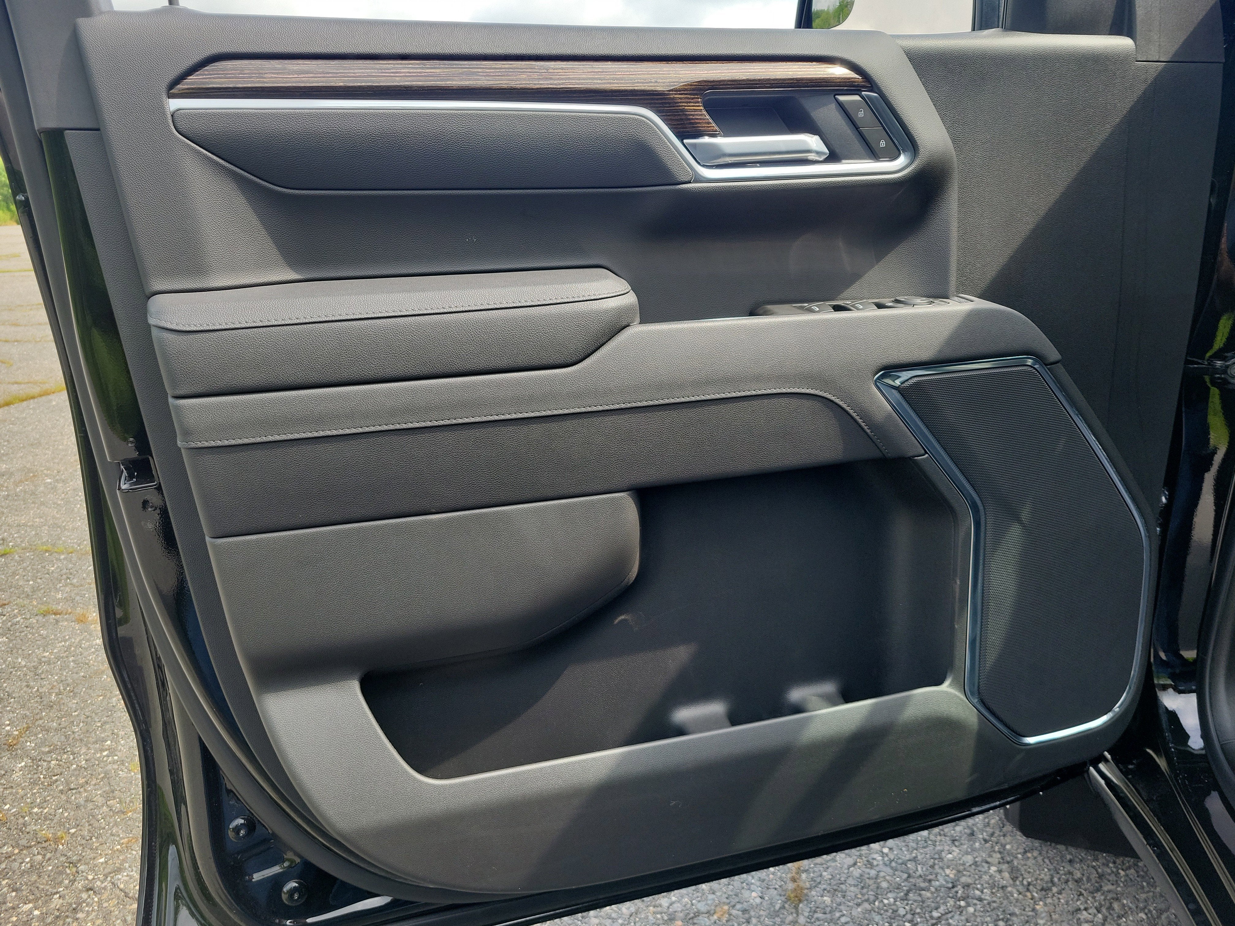 2025 GMC Sierra 1500 SLE