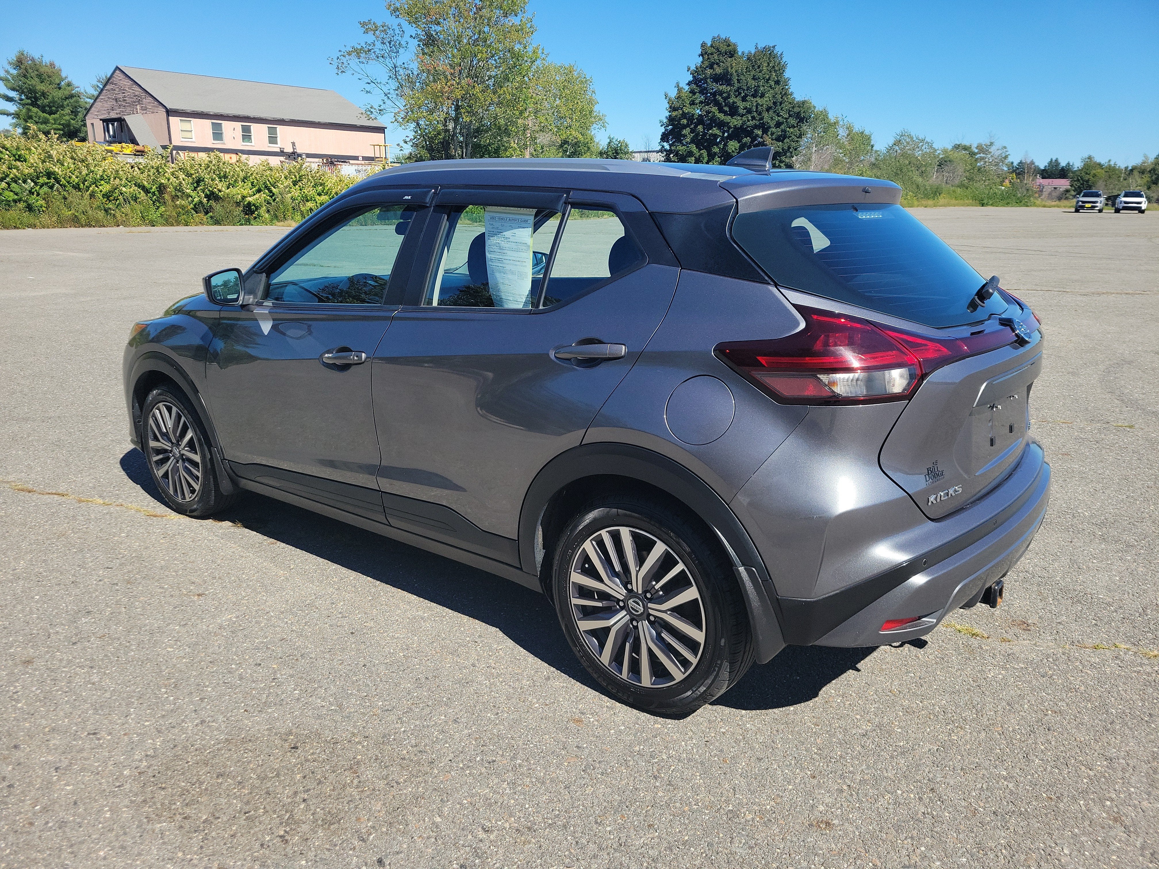 2021 Nissan Kicks SV Xtronic CVT