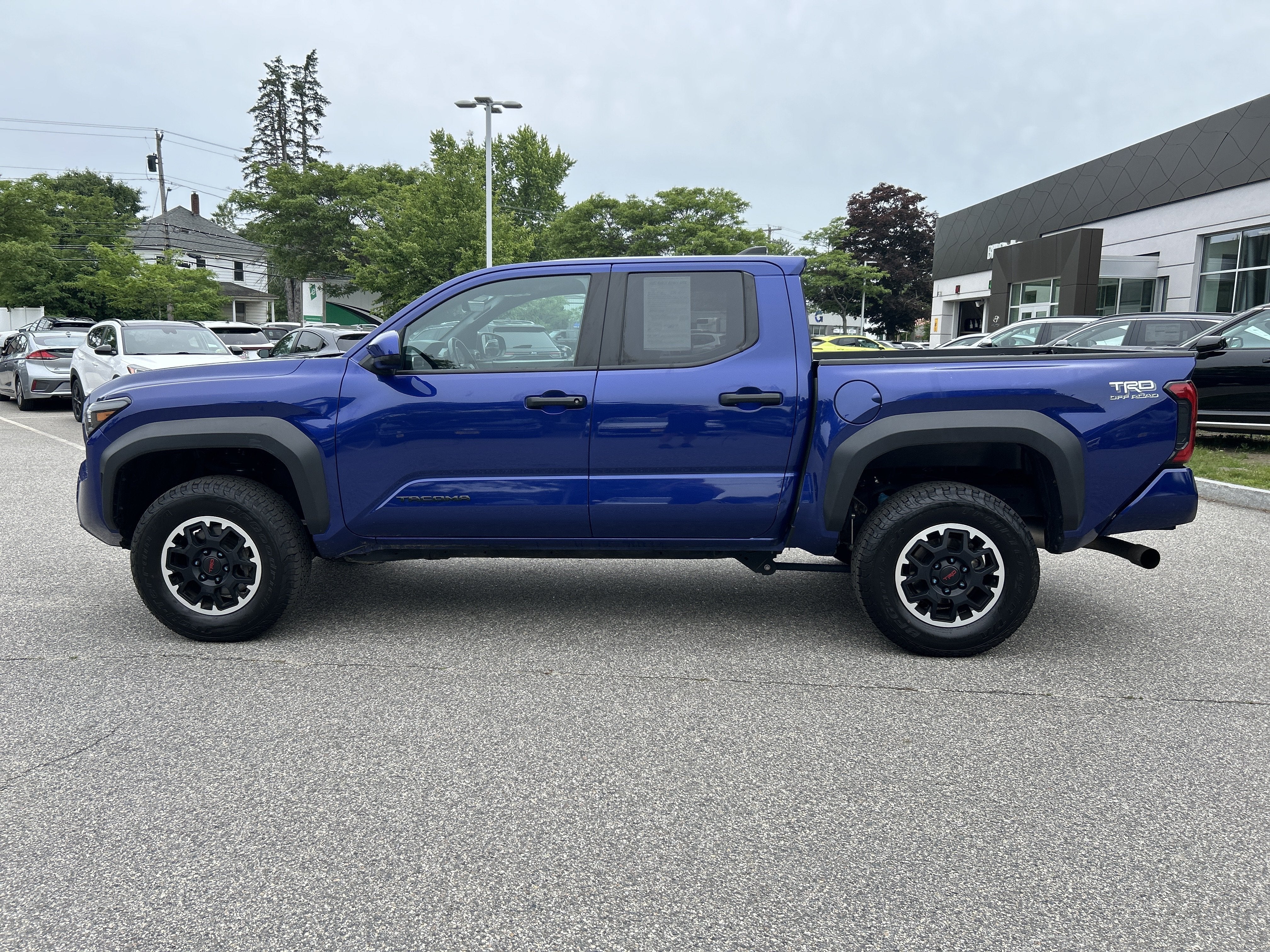 2024 Toyota Tacoma 4WD SR5