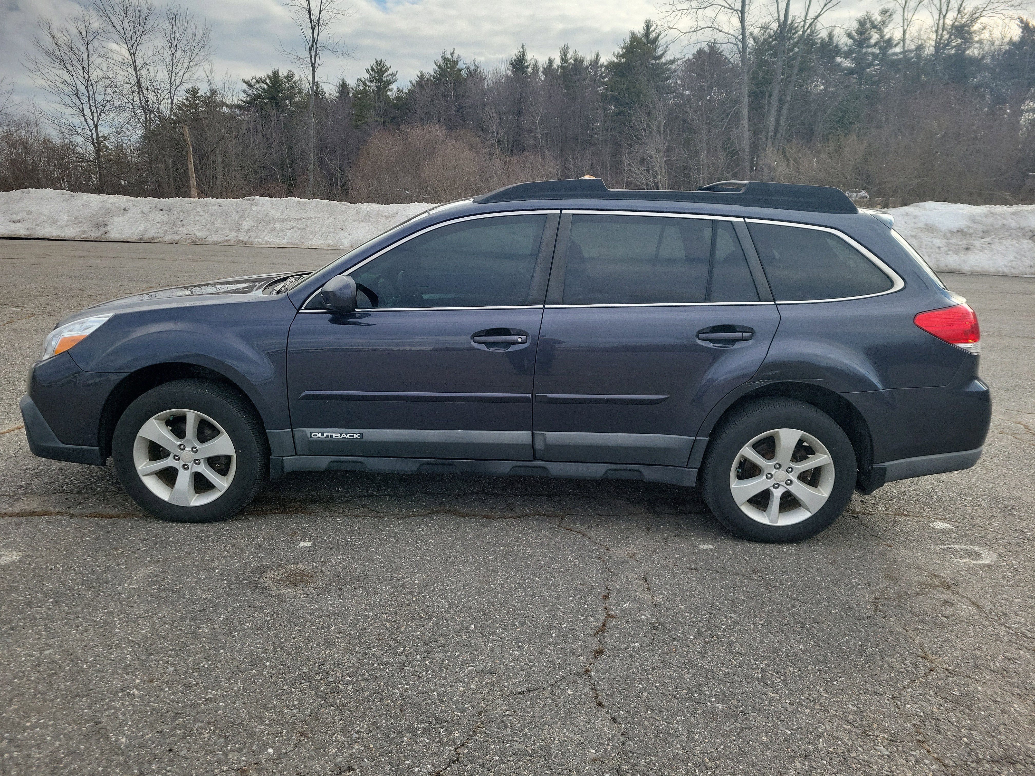 Used 2013 Subaru Outback Premium with VIN 4S4BRBCCXD3322810 for sale in Westbrook, ME