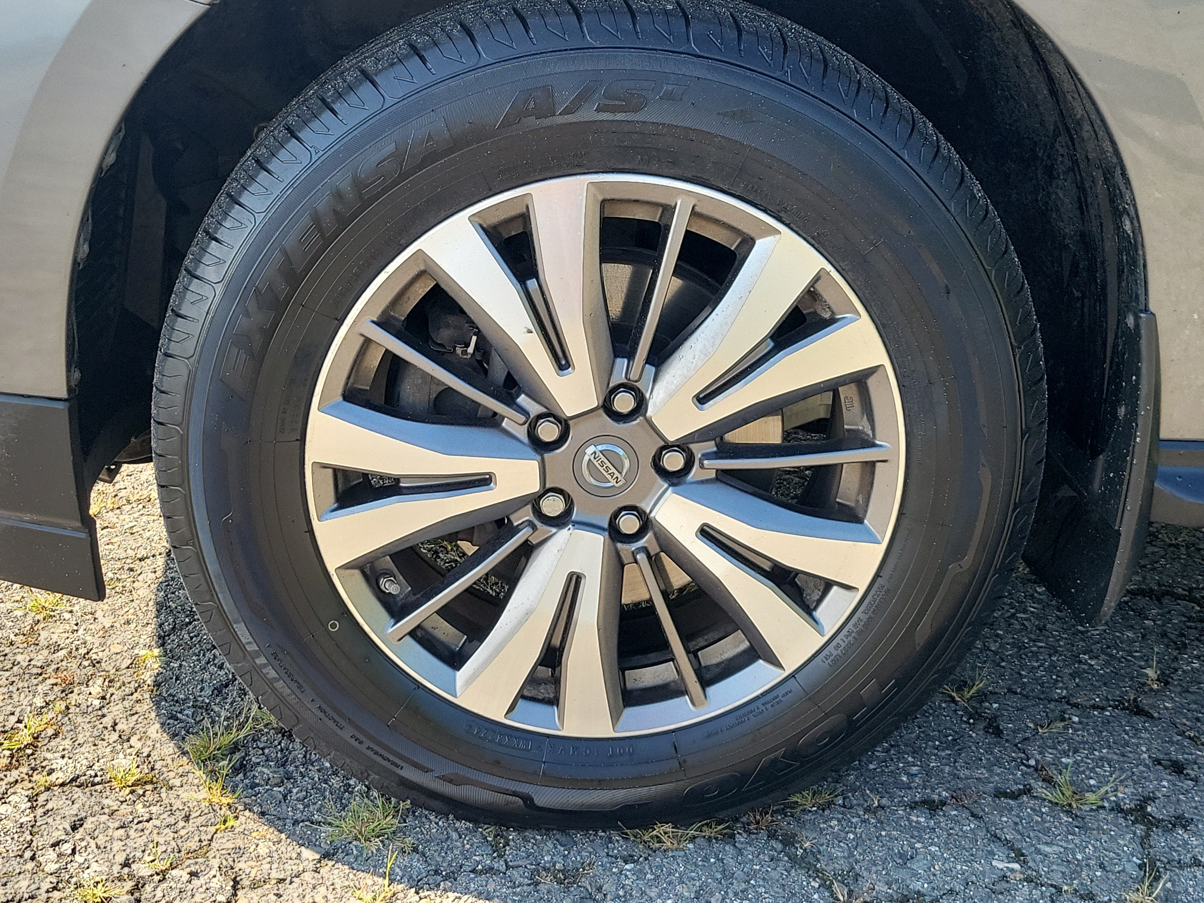 2018 Nissan Pathfinder SL
