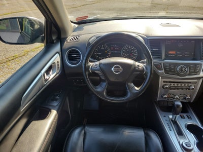 2018 Nissan Pathfinder SL