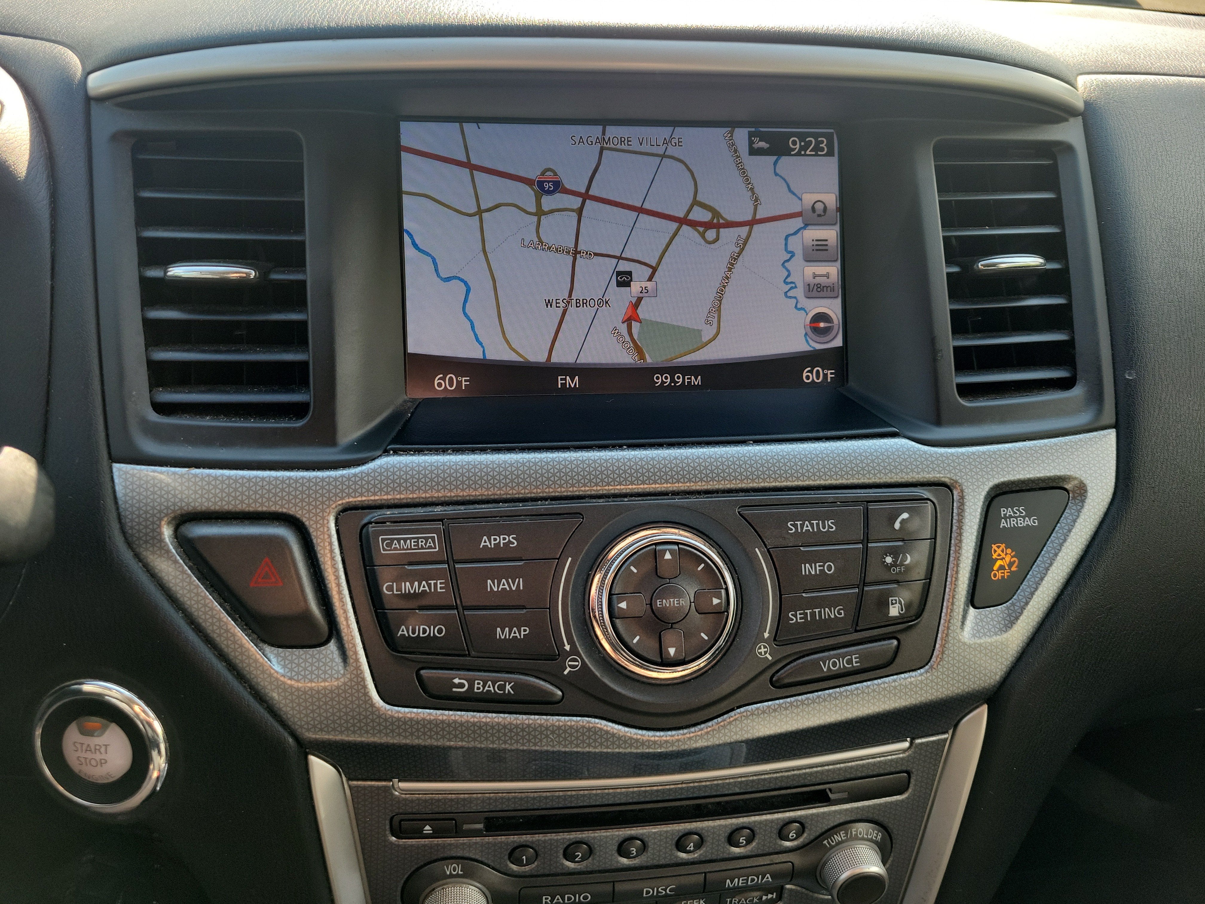 2018 Nissan Pathfinder SL
