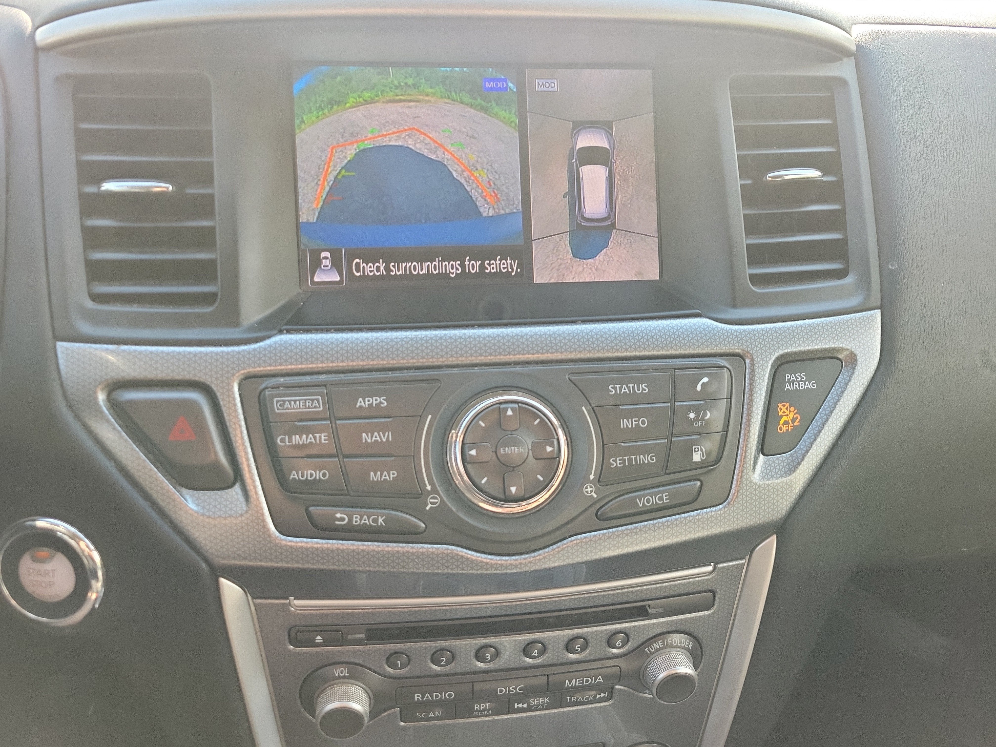 2018 Nissan Pathfinder SL
