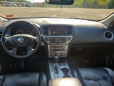 2018 Nissan Pathfinder SL