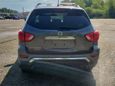 2018 Nissan Pathfinder SL