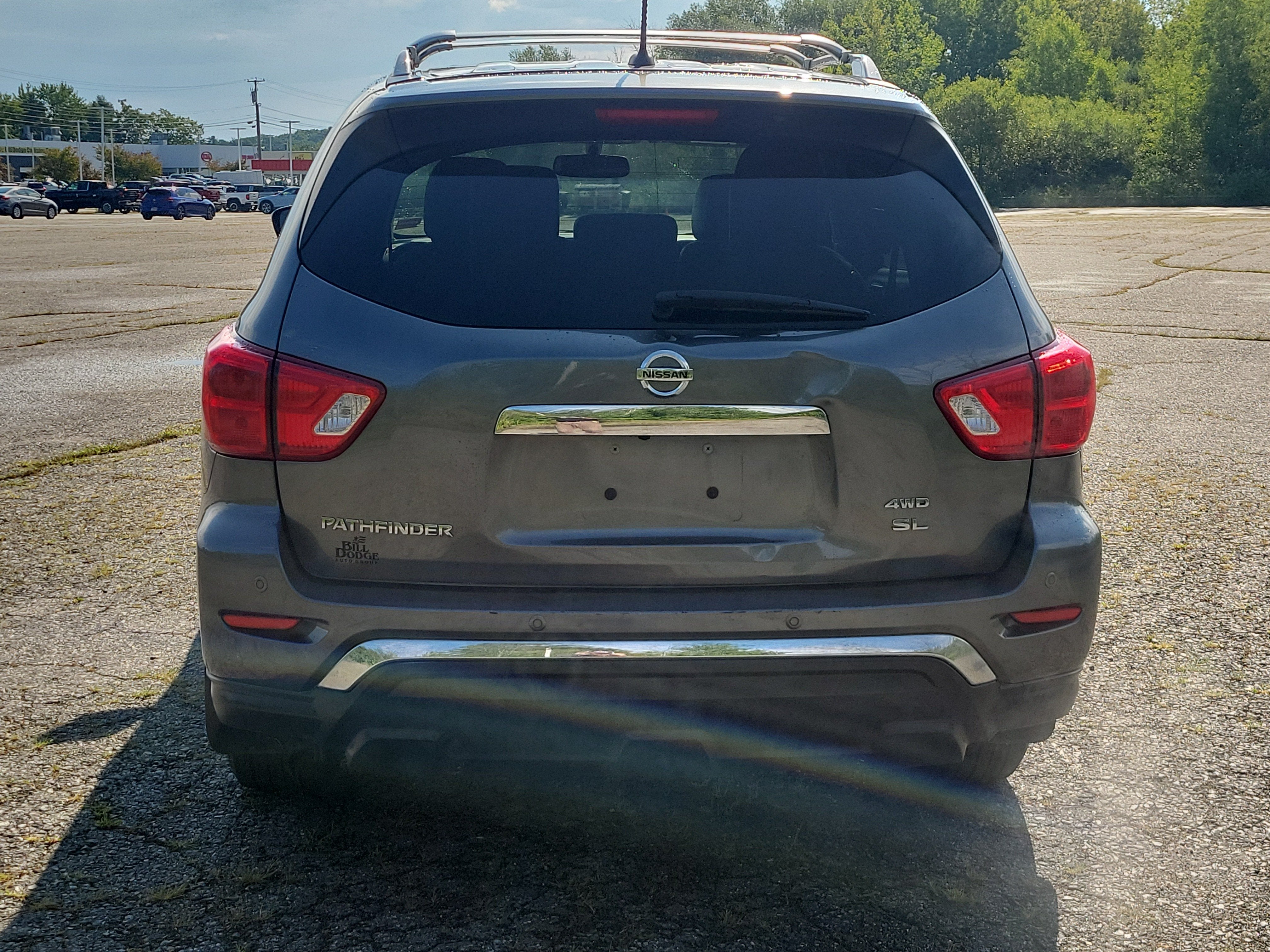 2018 Nissan Pathfinder SL