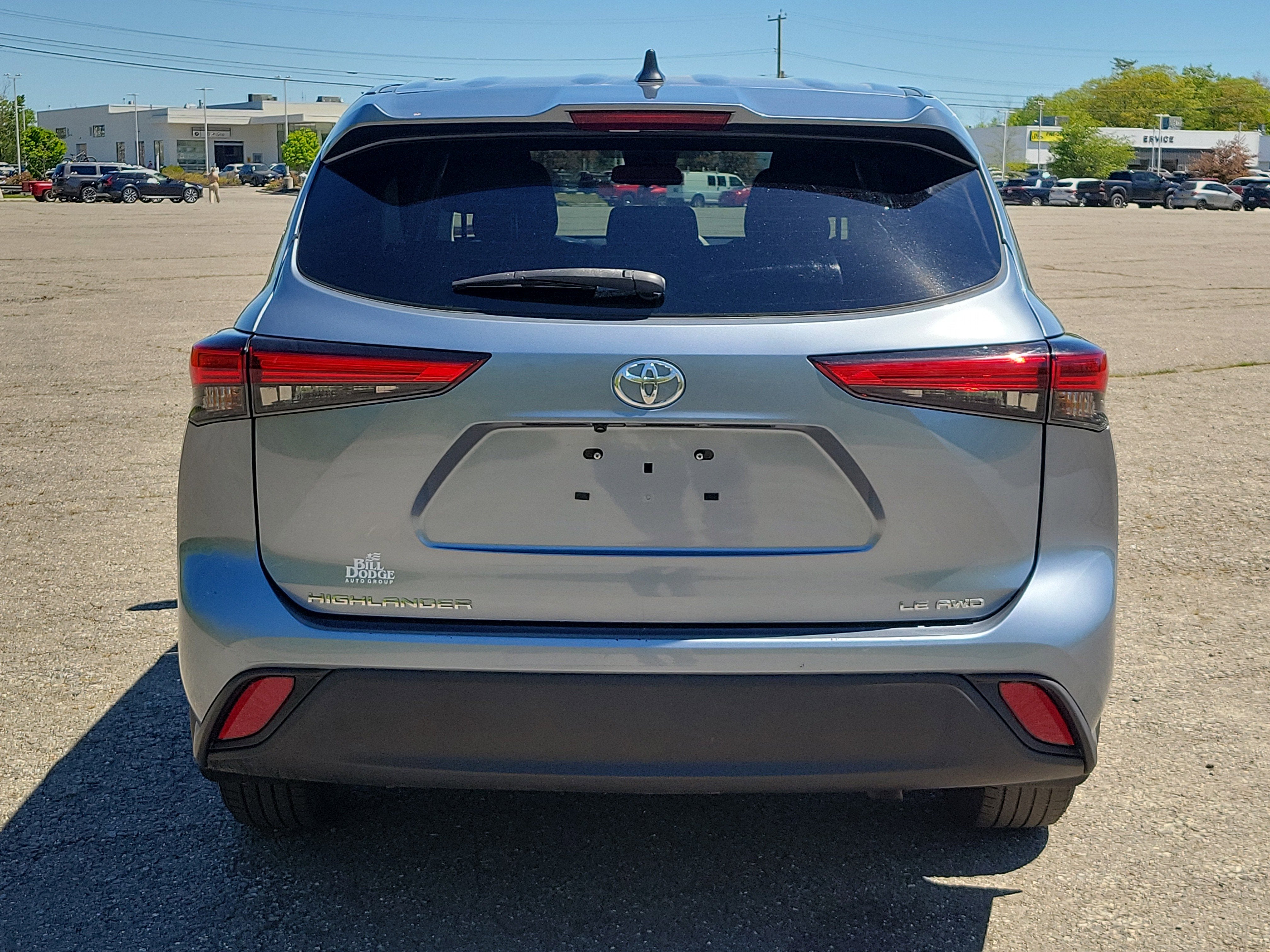 2022 Toyota Highlander LE