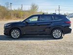 2023 Toyota Highlander Hybrid Platinum