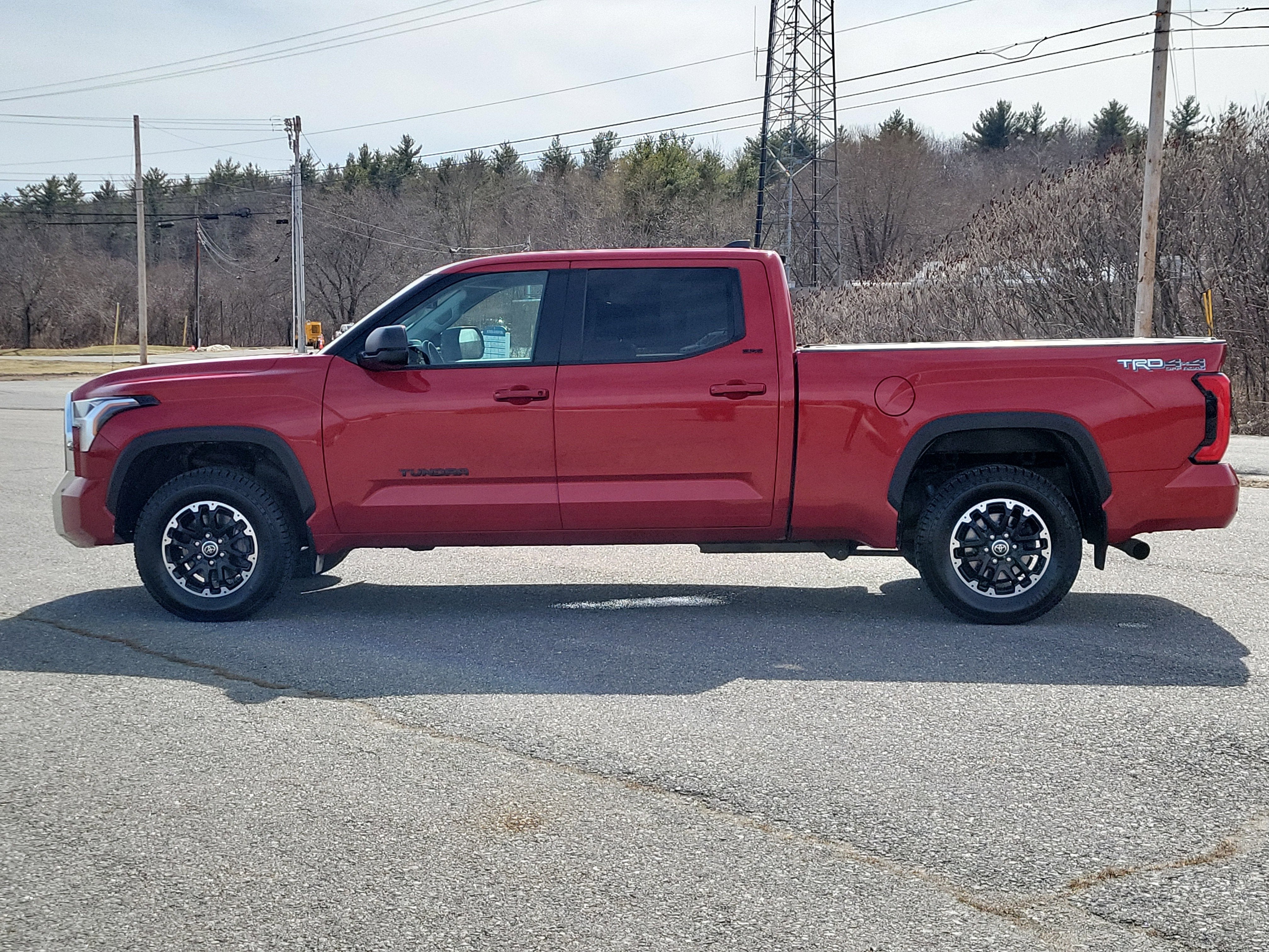 2024 Toyota Tundra 4WD SR5