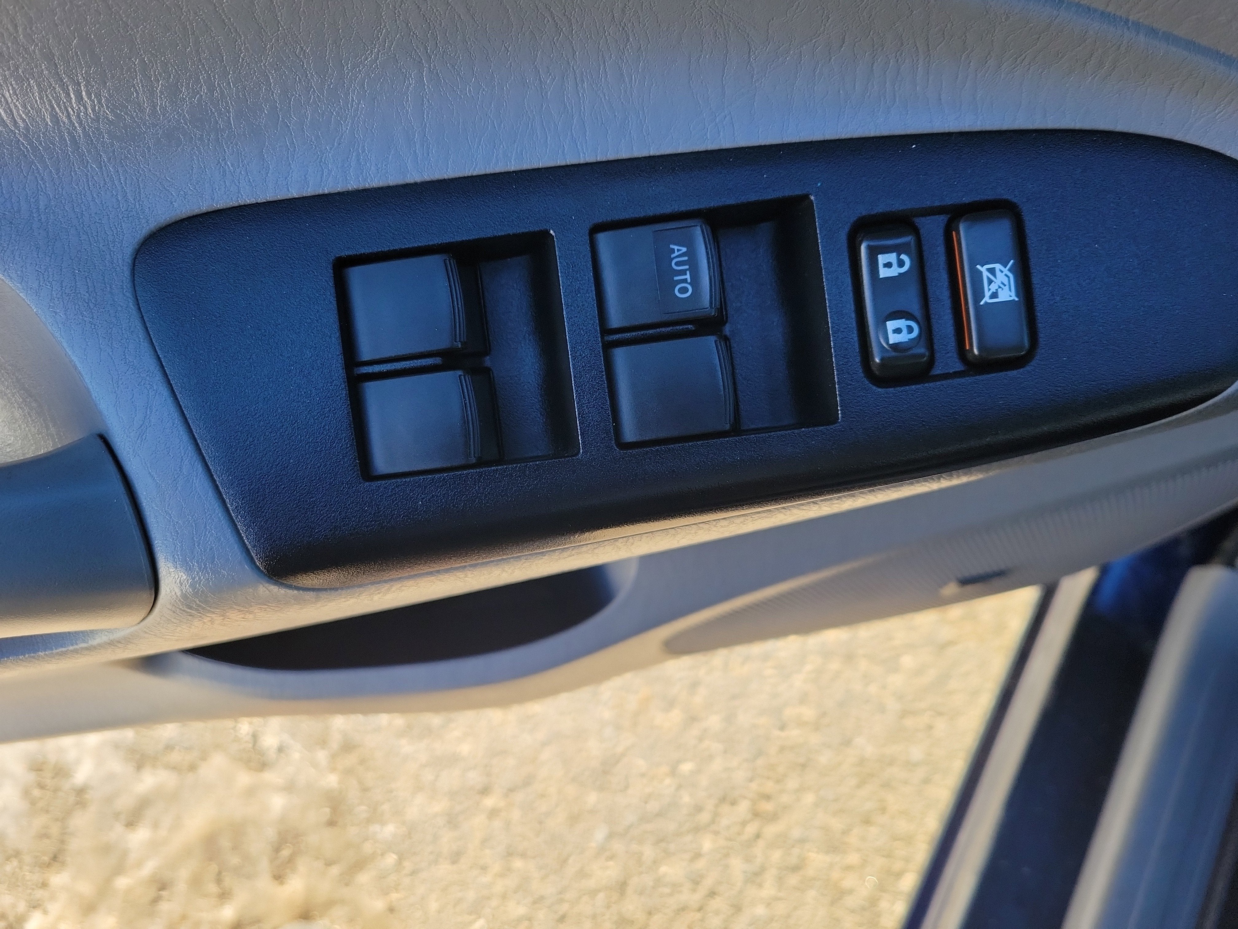 2012 Toyota Tacoma Base V6