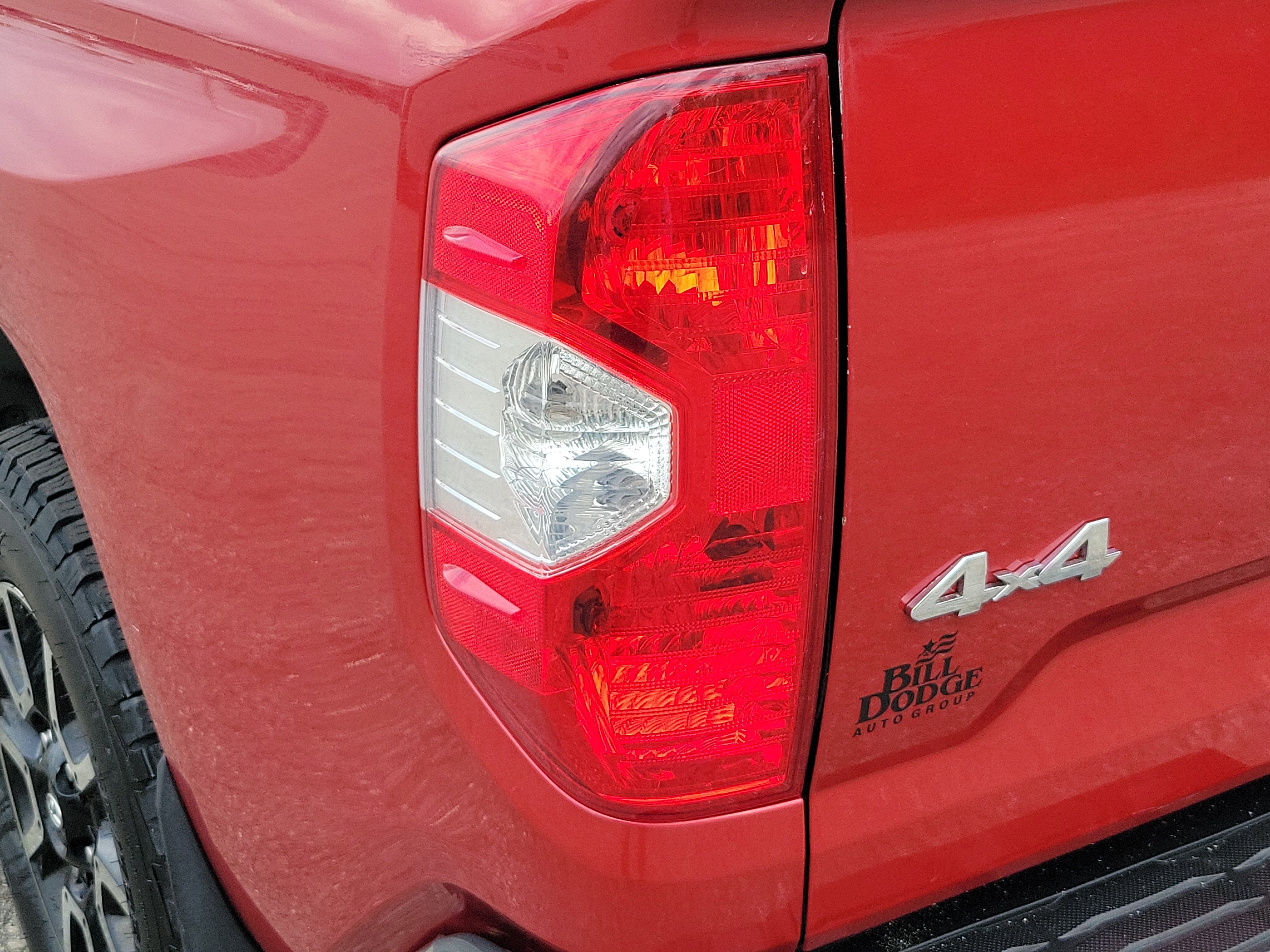 2015 Toyota Tundra SR5 5.7L V8
