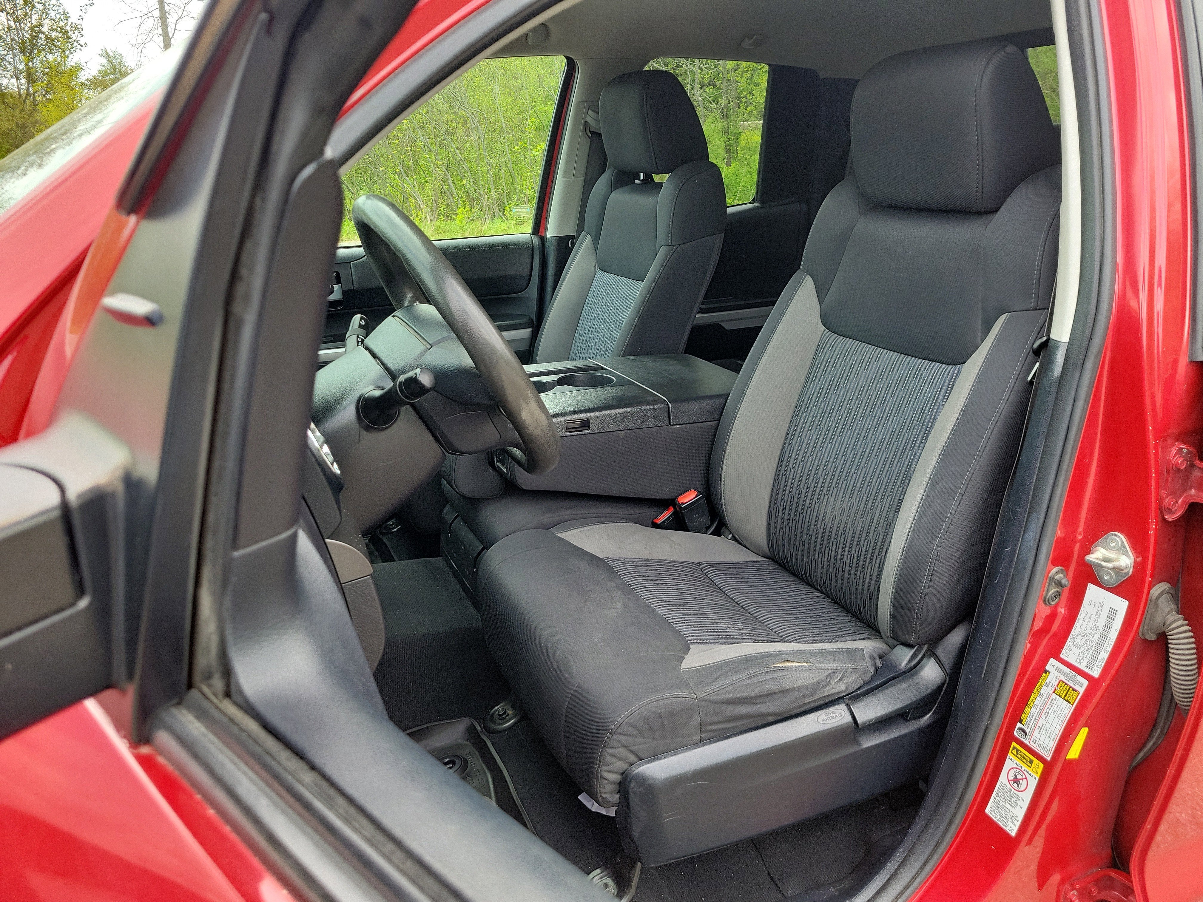 2015 Toyota Tundra SR5 5.7L V8