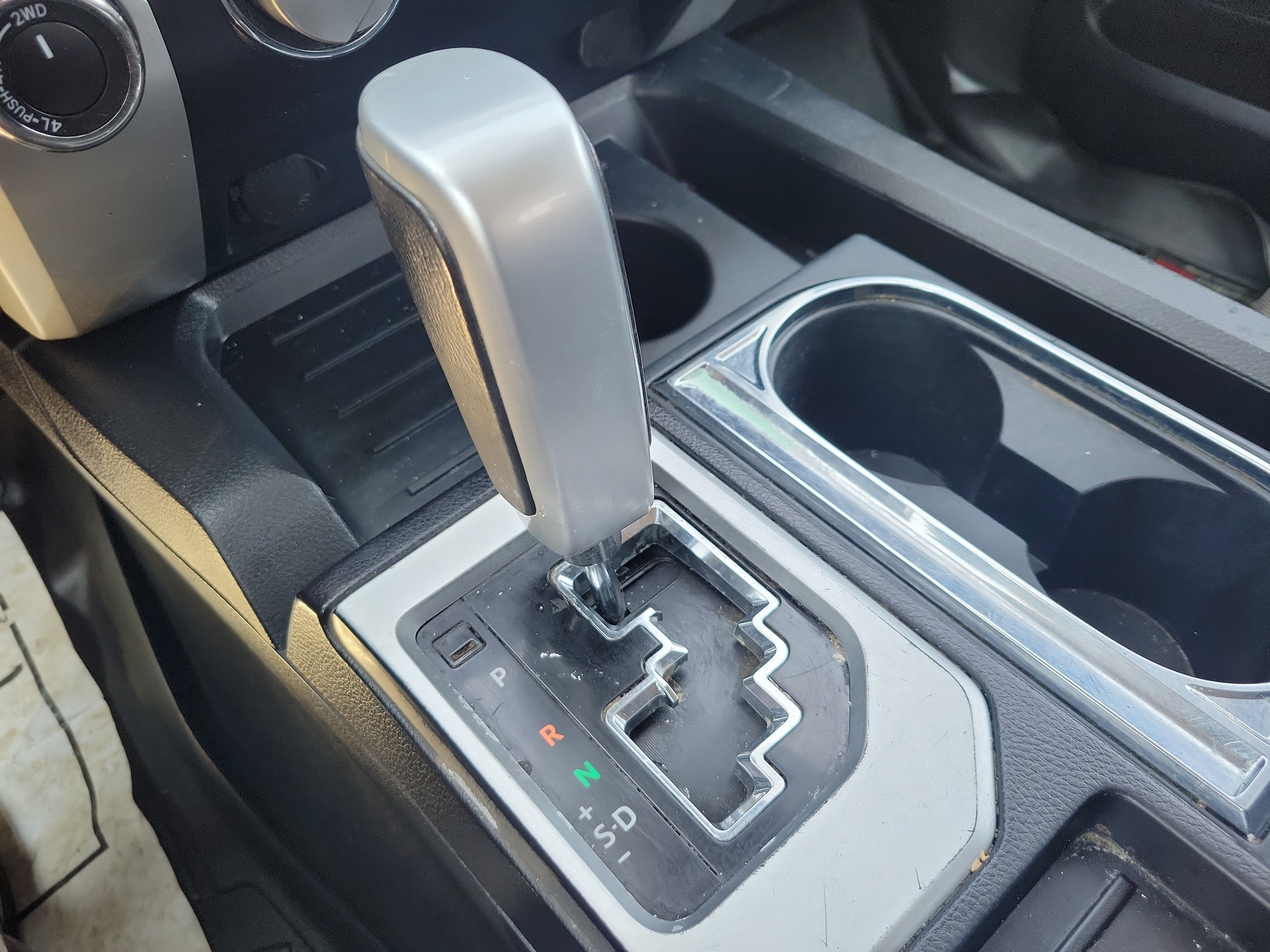 2019 Toyota Tundra SR5 5.7L V8