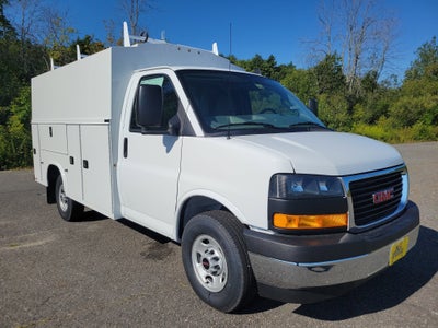 2025 GMC Savana Cutaway 3500 1WT