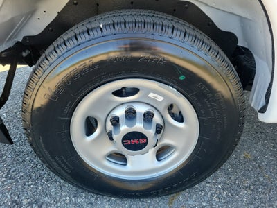 2025 GMC Savana Cutaway 3500 1WT