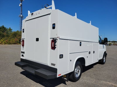 2025 GMC Savana Cutaway 3500 1WT