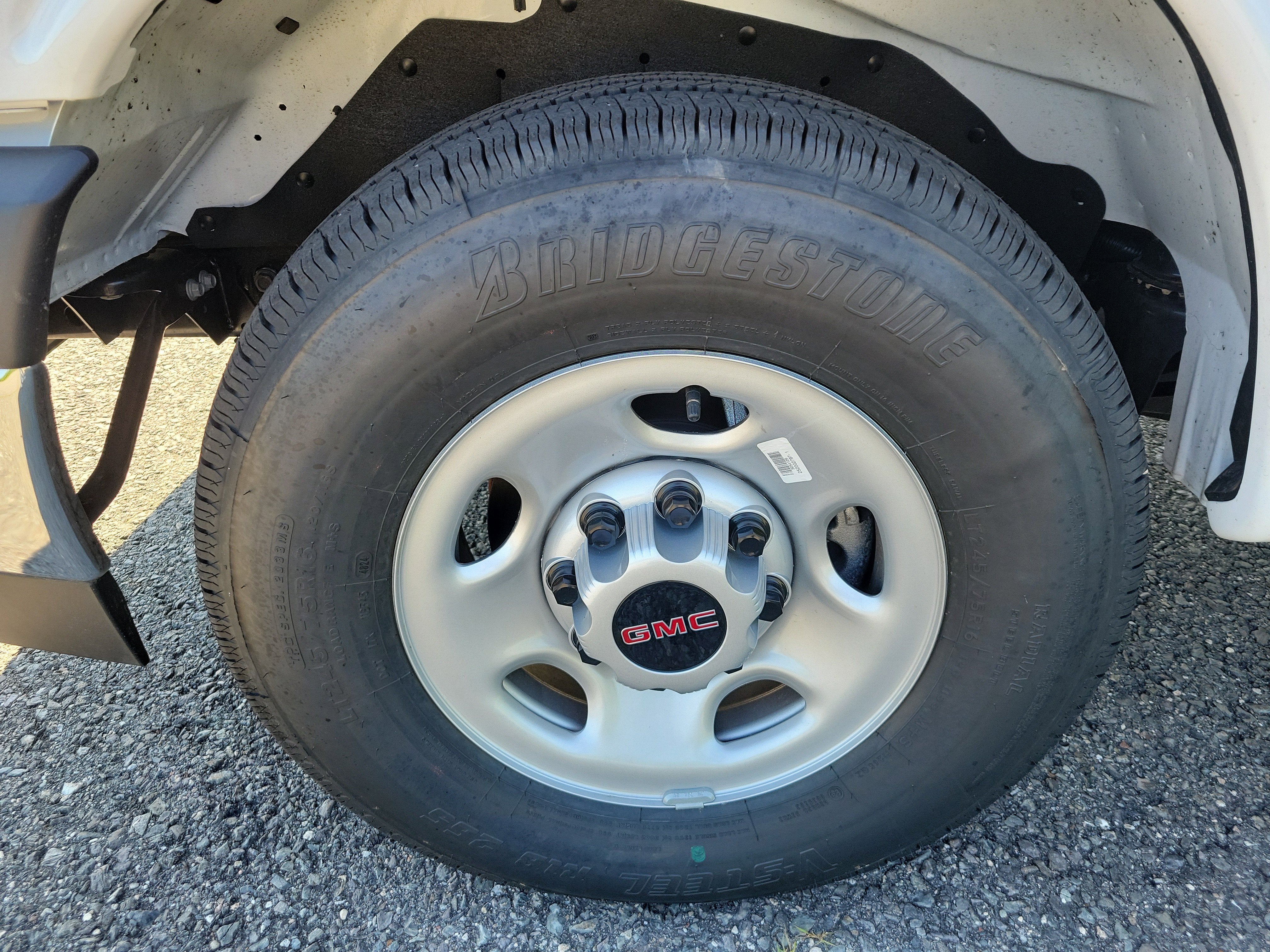 2025 GMC Savana Cutaway 3500 1WT