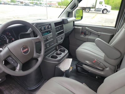 2025 GMC Savana Cutaway 3500 1WT