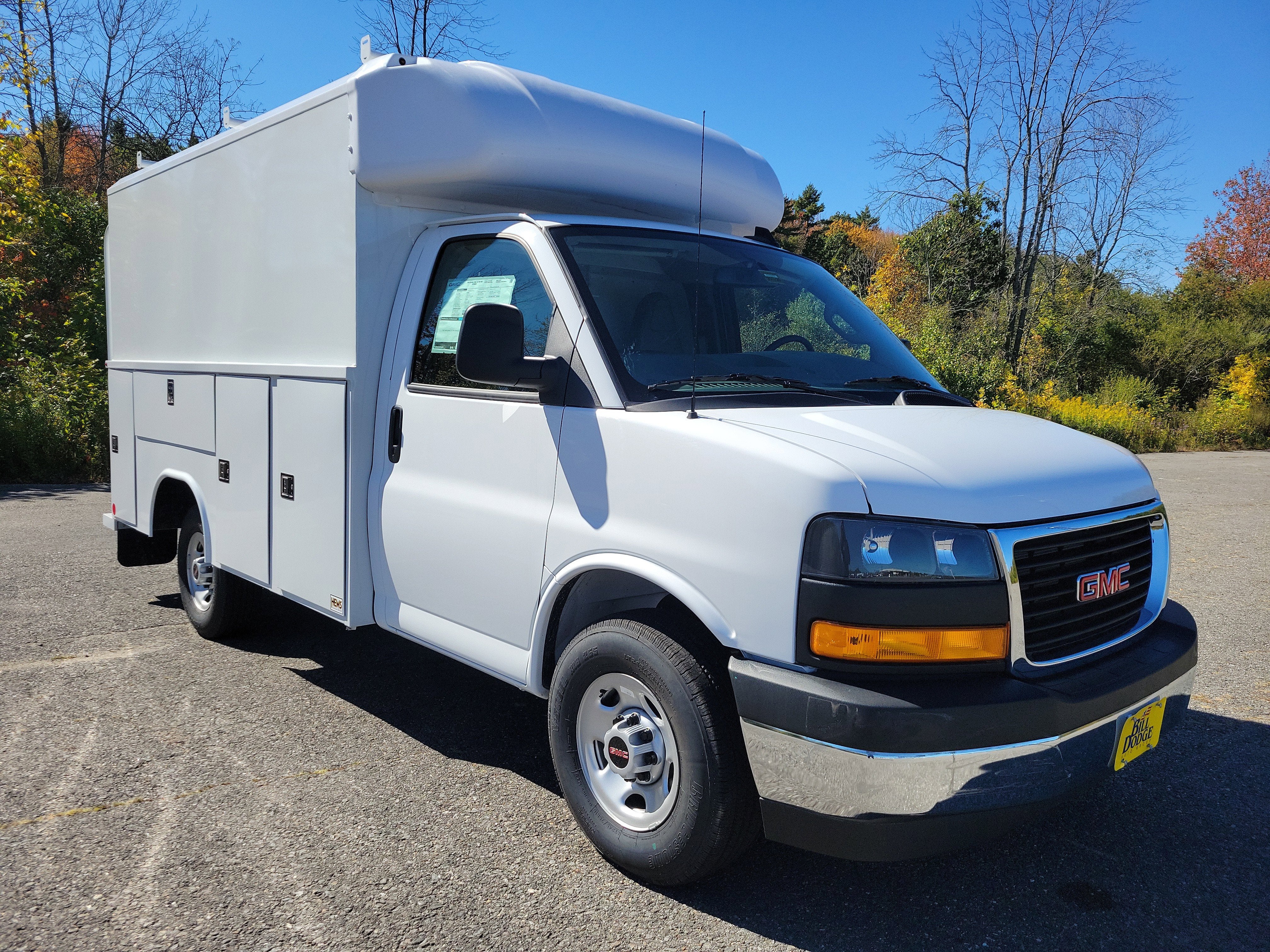 2025 GMC Savana Cutaway 3500 1WT