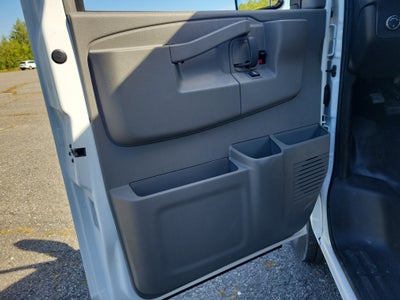 2025 GMC Savana Cutaway 3500 1WT