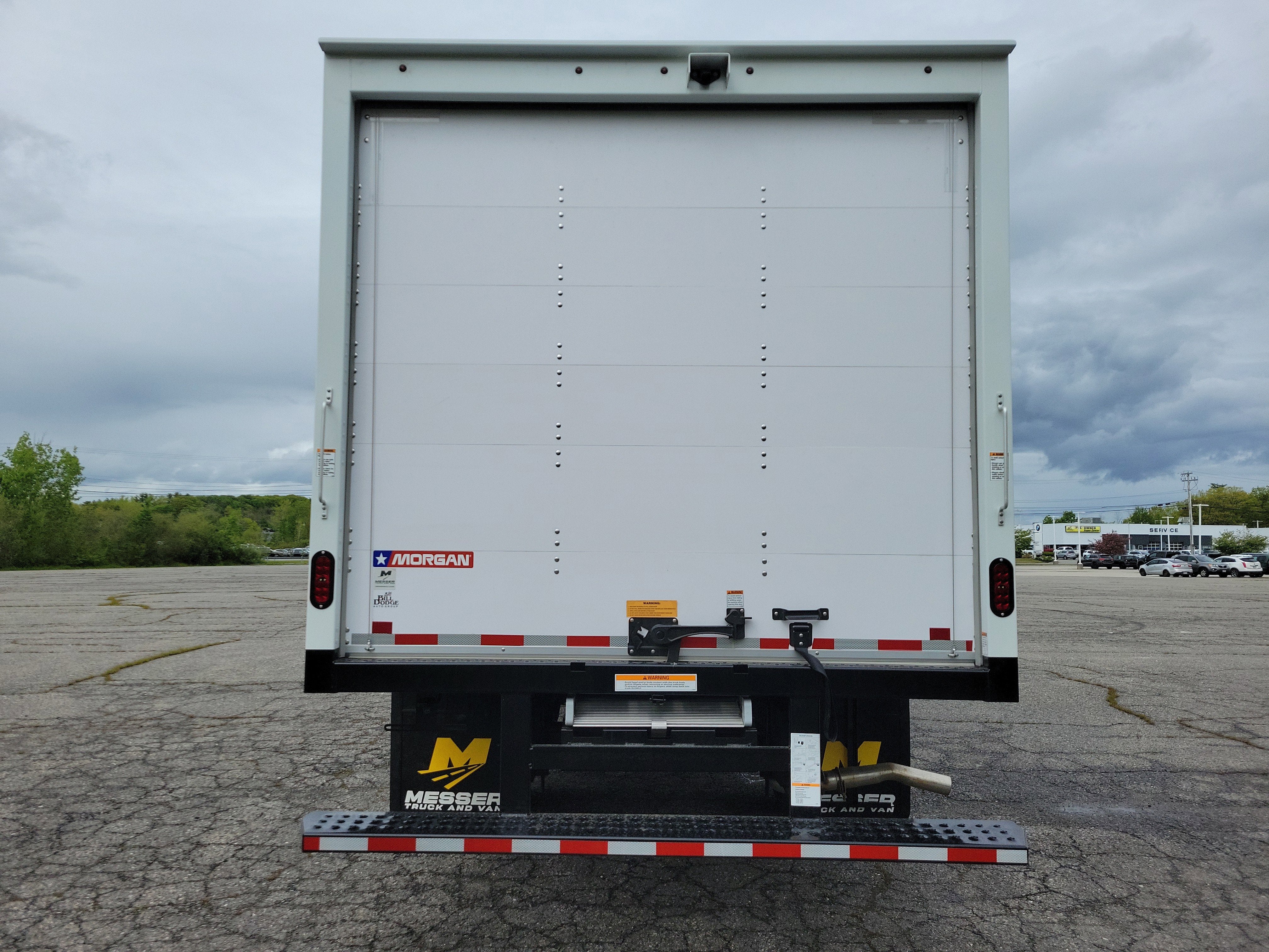 2025 GMC Savana Cutaway 3500 1WT