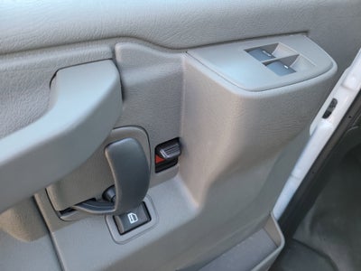 2025 GMC Savana Cutaway 3500 1WT