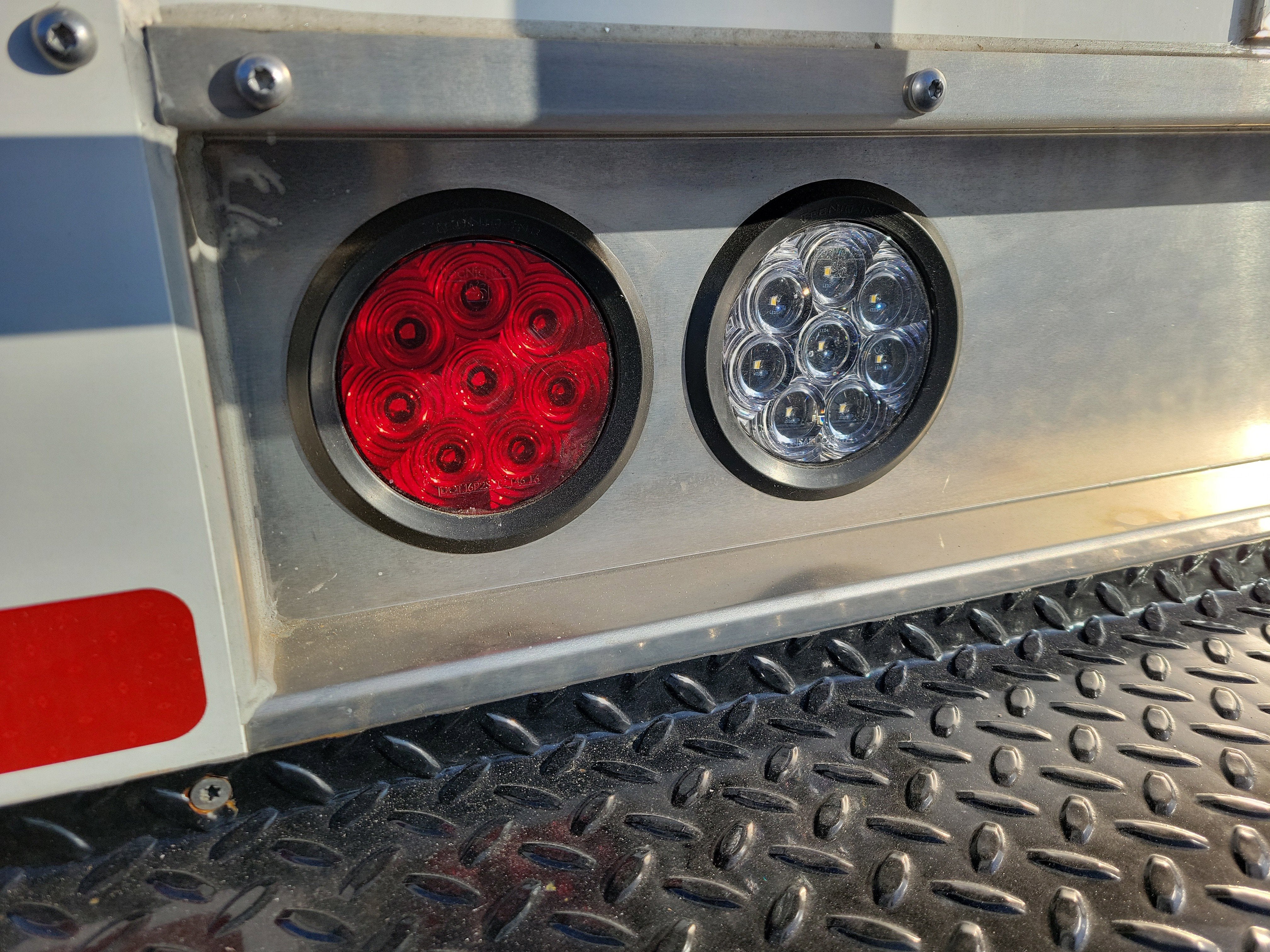 2025 GMC Savana Cutaway 4500 2WT