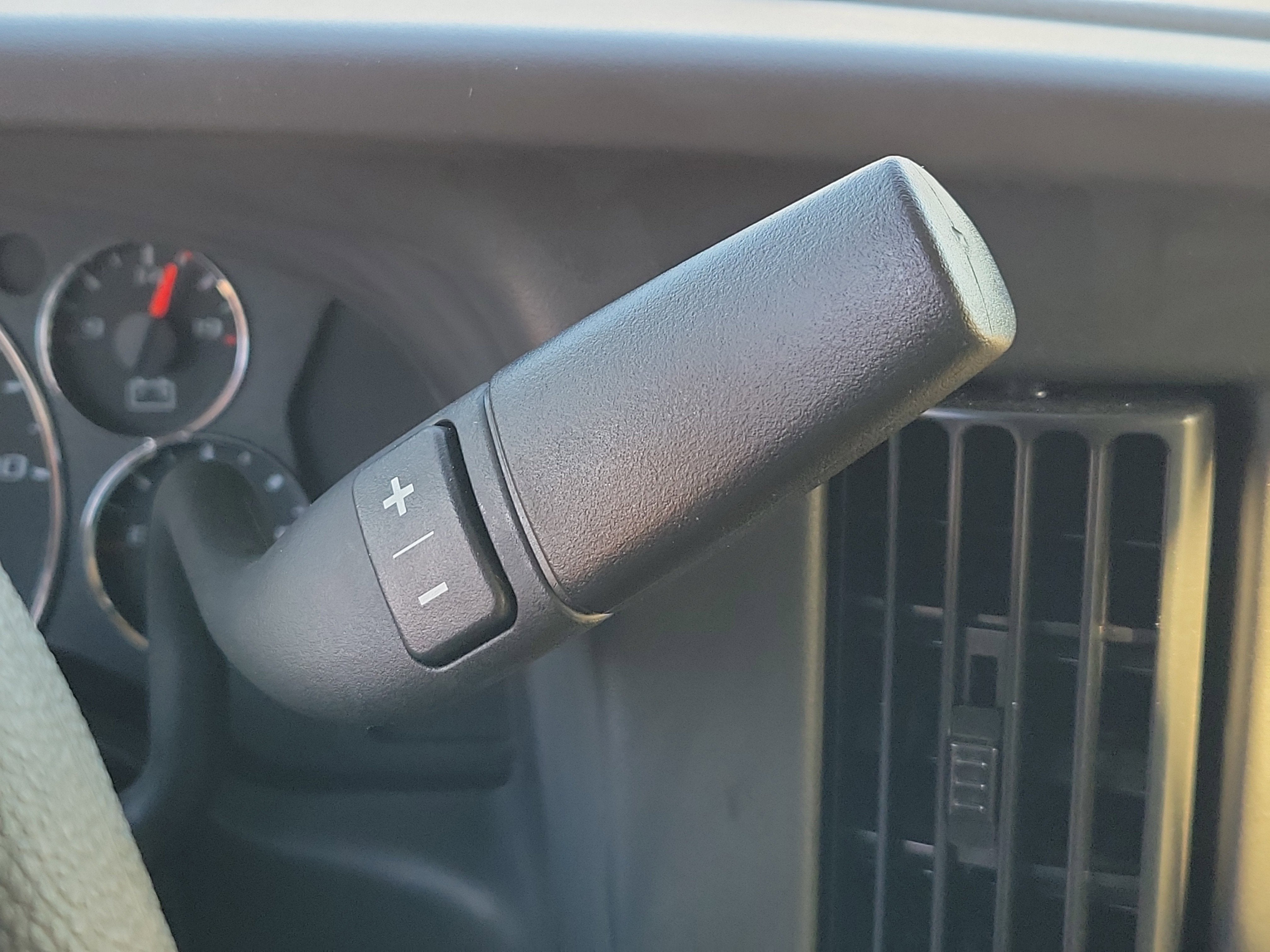 2025 GMC Savana Cutaway 4500 2WT