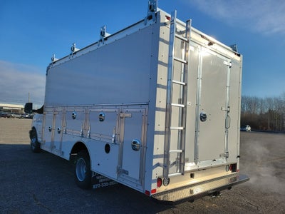 2025 GMC Savana Cutaway 4500 2WT