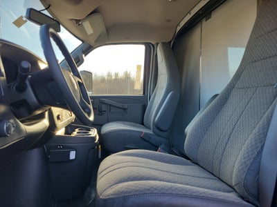 2025 GMC Savana Cutaway 4500 2WT